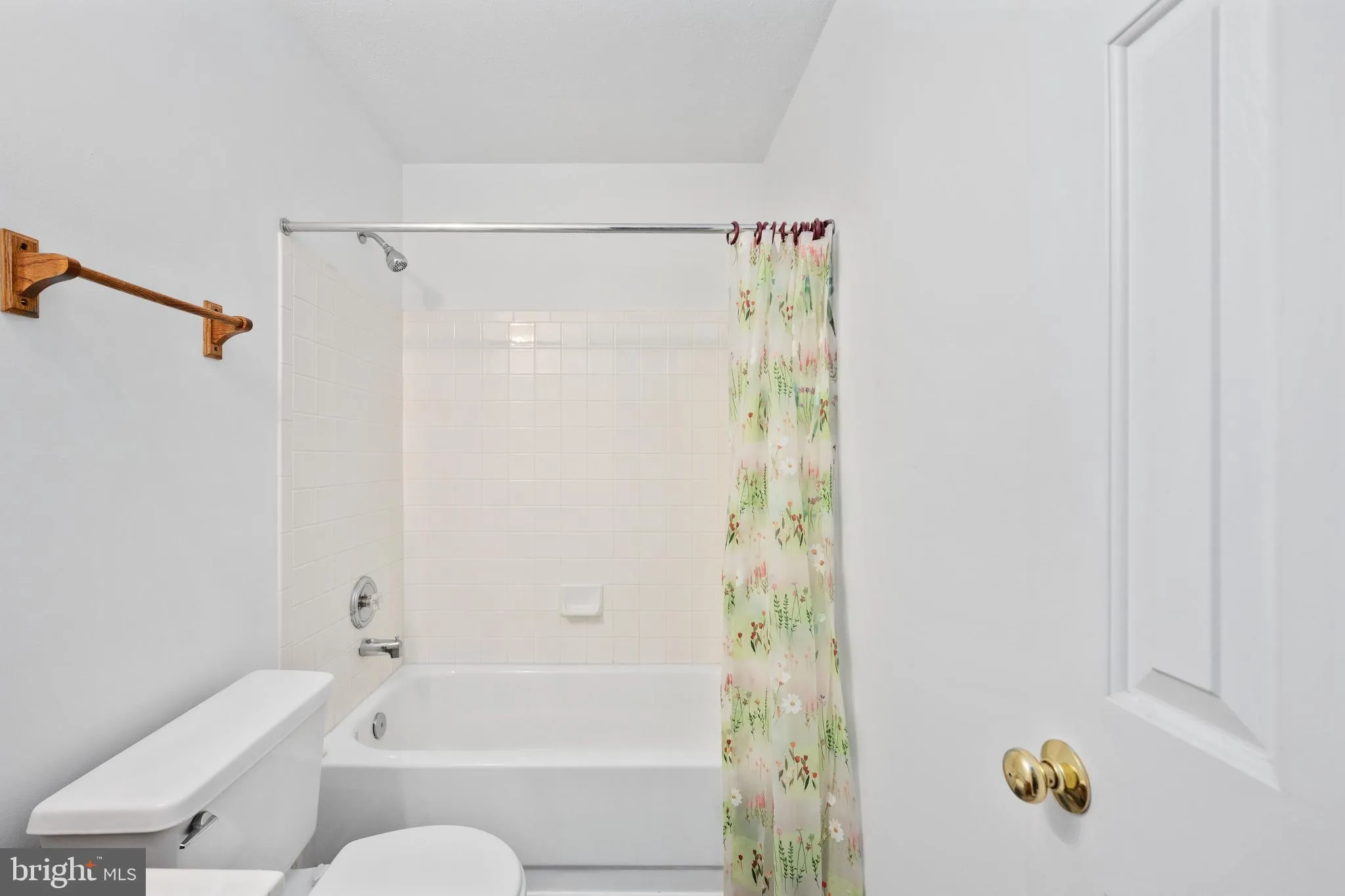 Fredericksburg, Virginia 22405, United States, 3 Bedrooms Bedrooms, ,4 BathroomsBathrooms,Residential,Pending,135719