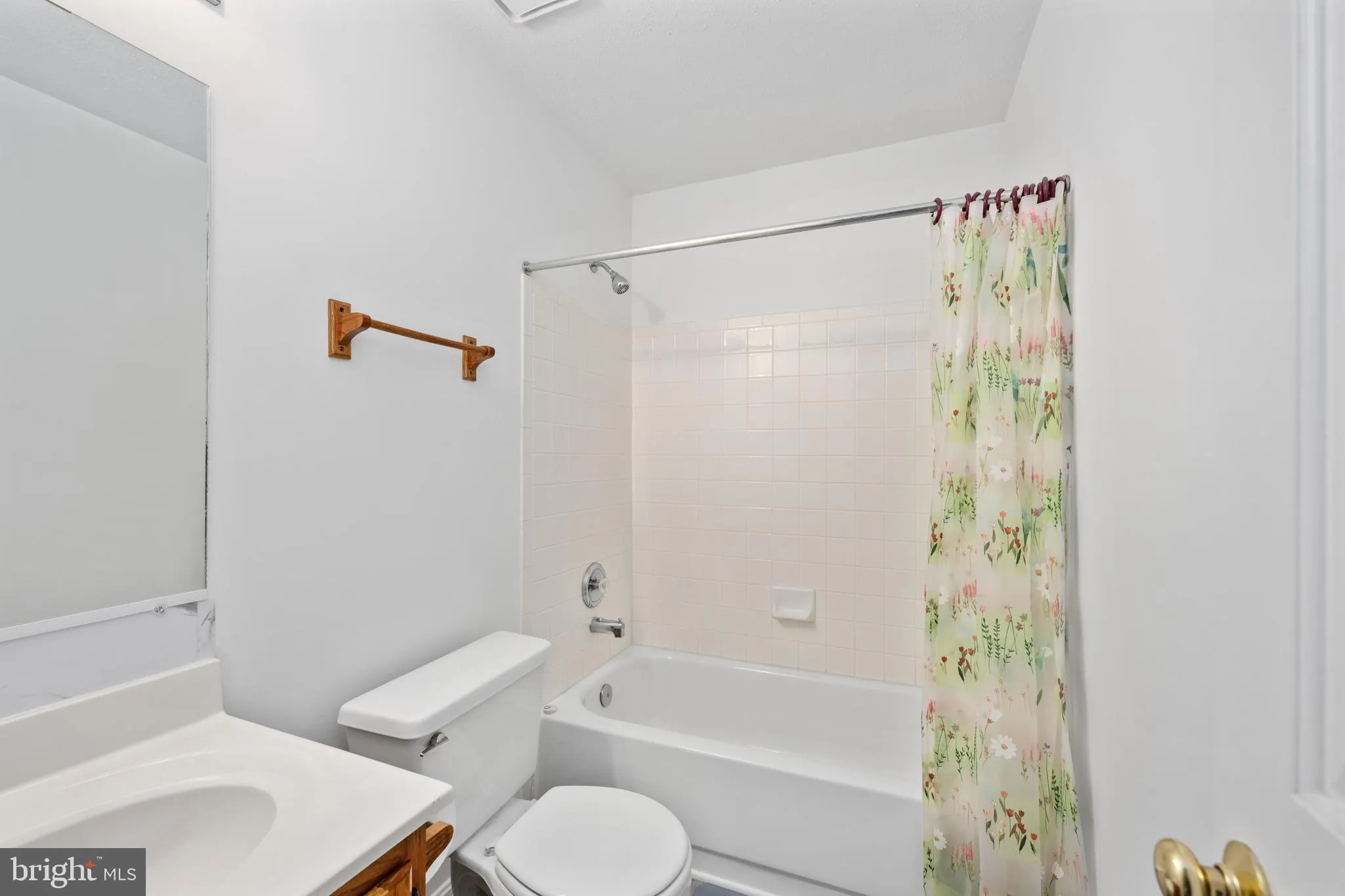 Fredericksburg, Virginia 22405, United States, 3 Bedrooms Bedrooms, ,4 BathroomsBathrooms,Residential,Pending,135719