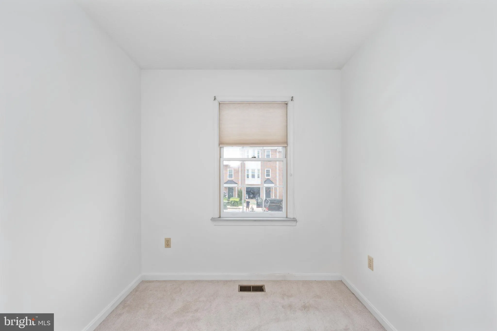 Fredericksburg, Virginia 22405, United States, 3 Bedrooms Bedrooms, ,4 BathroomsBathrooms,Residential,Pending,135719