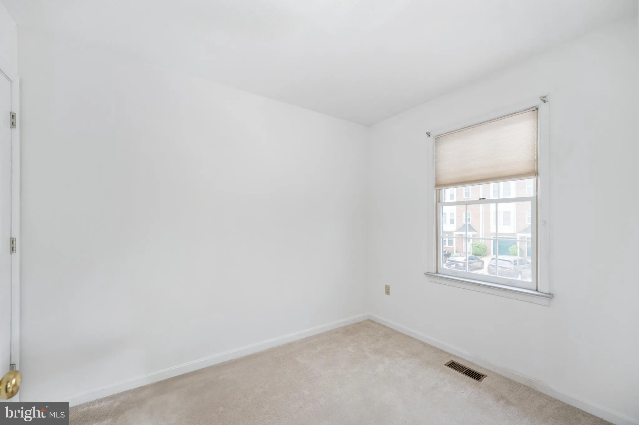 Fredericksburg, Virginia 22405, United States, 3 Bedrooms Bedrooms, ,4 BathroomsBathrooms,Residential,Pending,135719