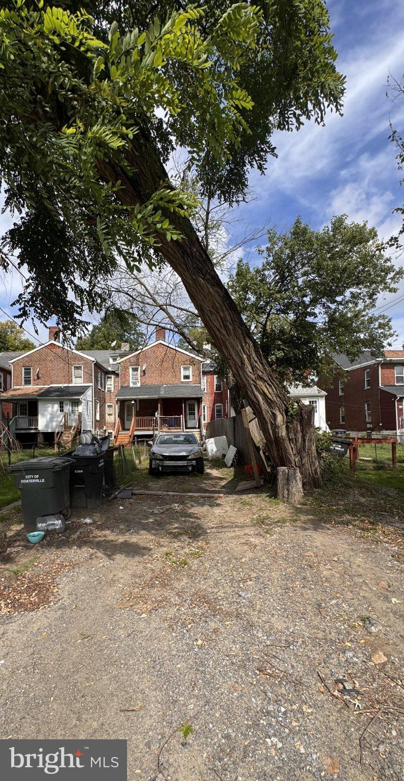 326 VALLEY ROAD