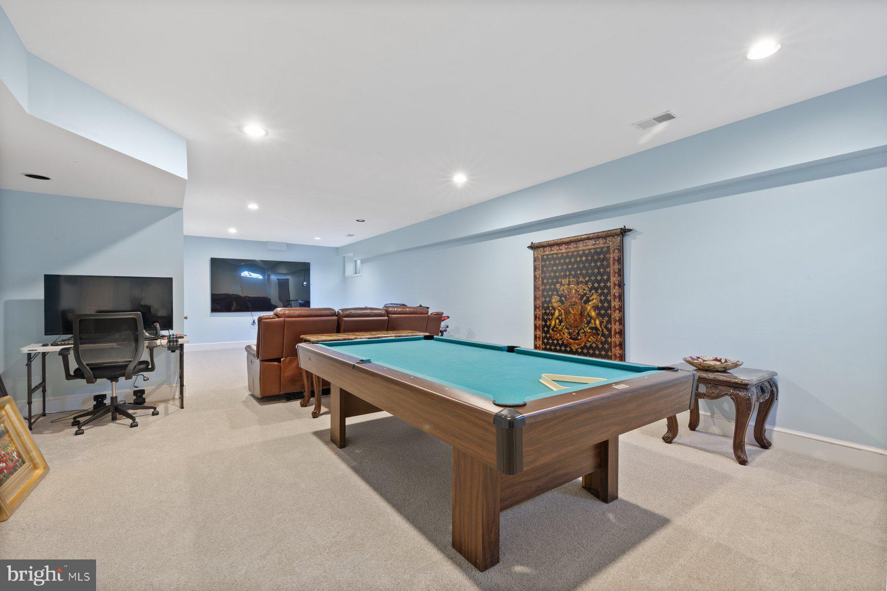 TRAVILAH MEADOWS - Residential