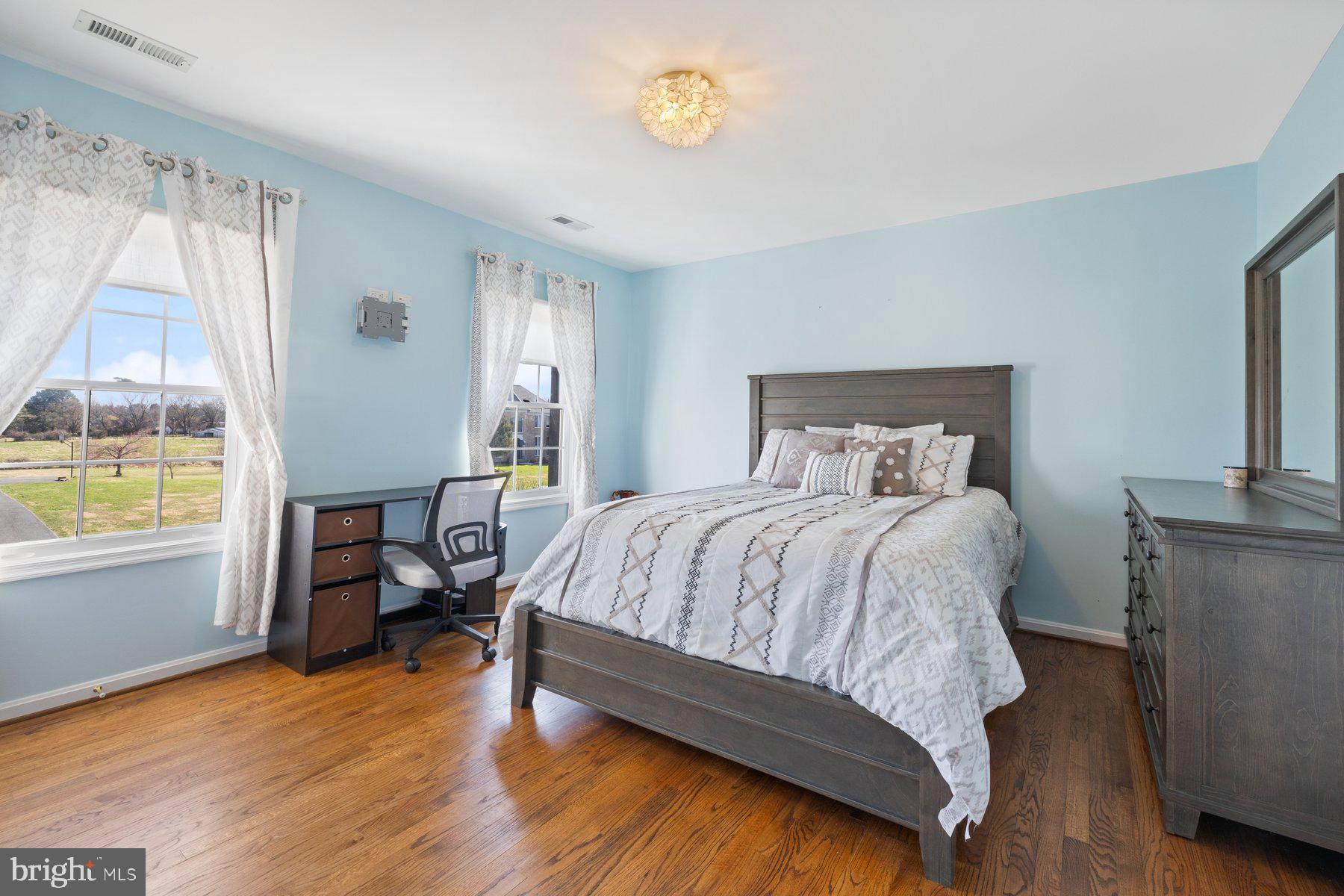 TRAVILAH MEADOWS - Residential