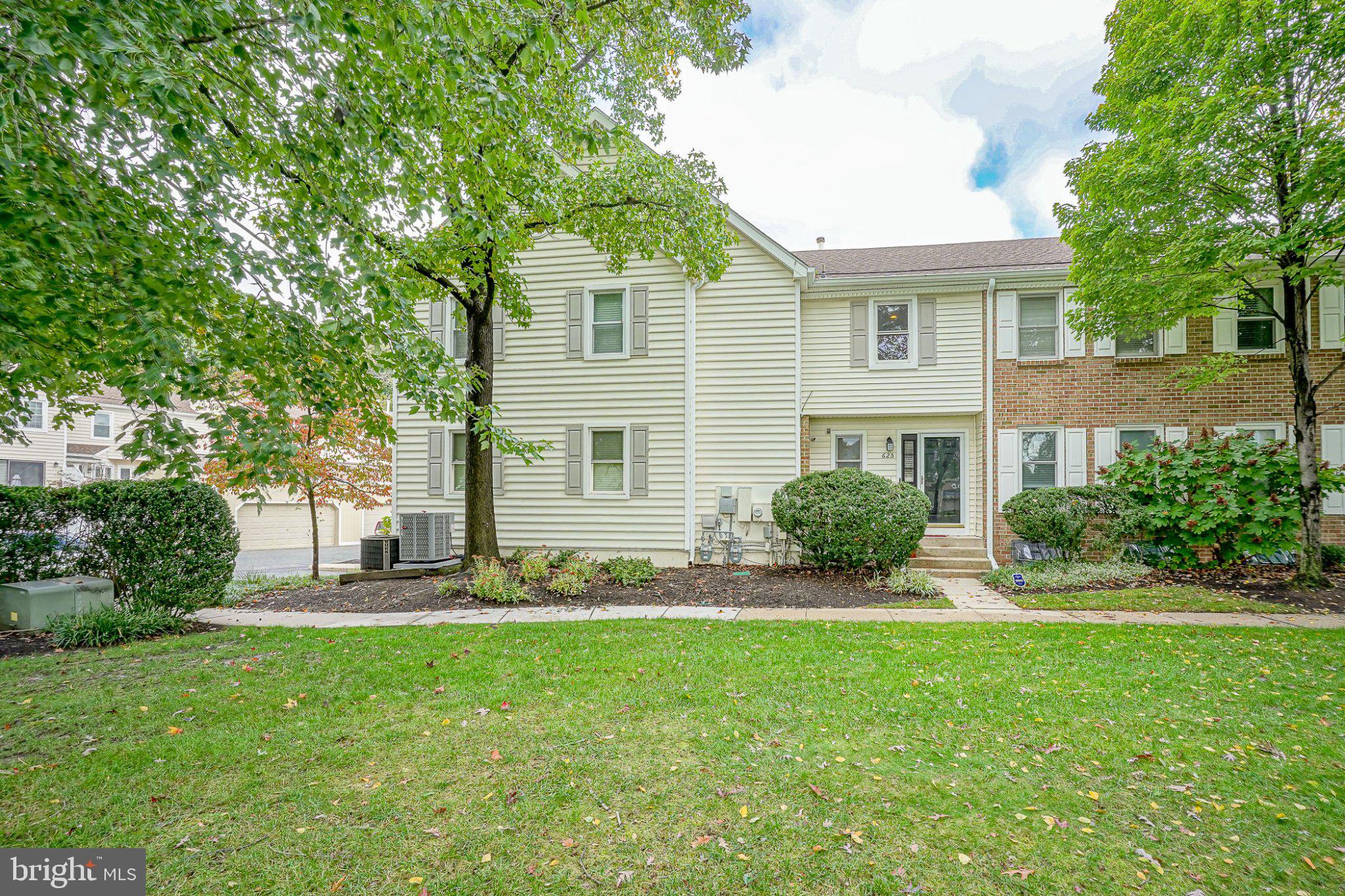 625 SOCIETY HILL BOULEVARD