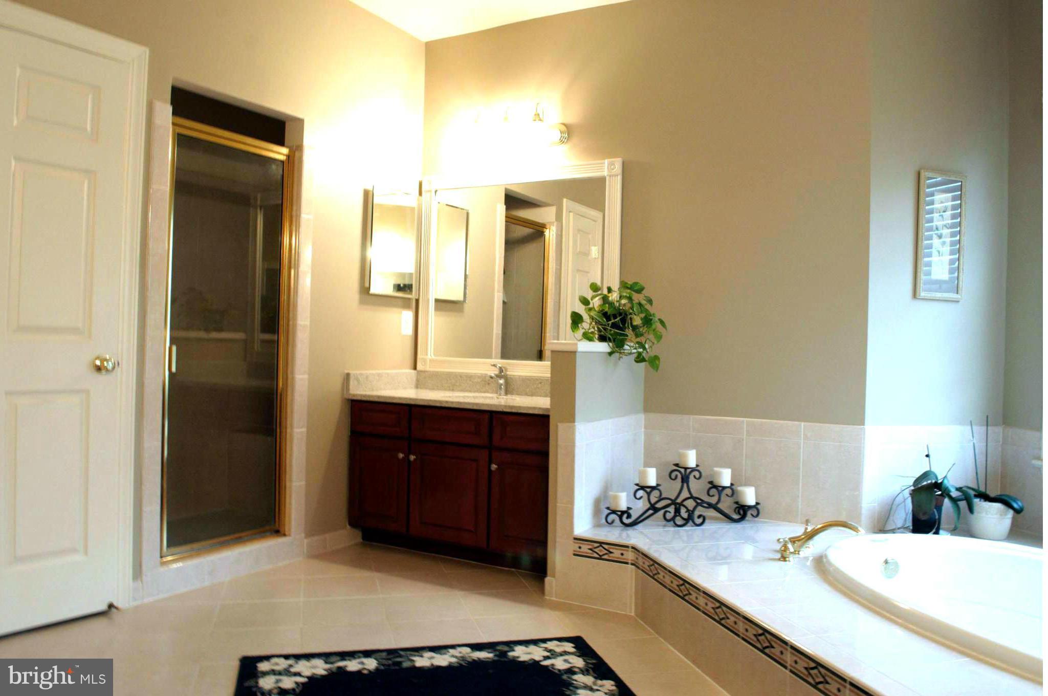 SUMNER LAKE - Residential