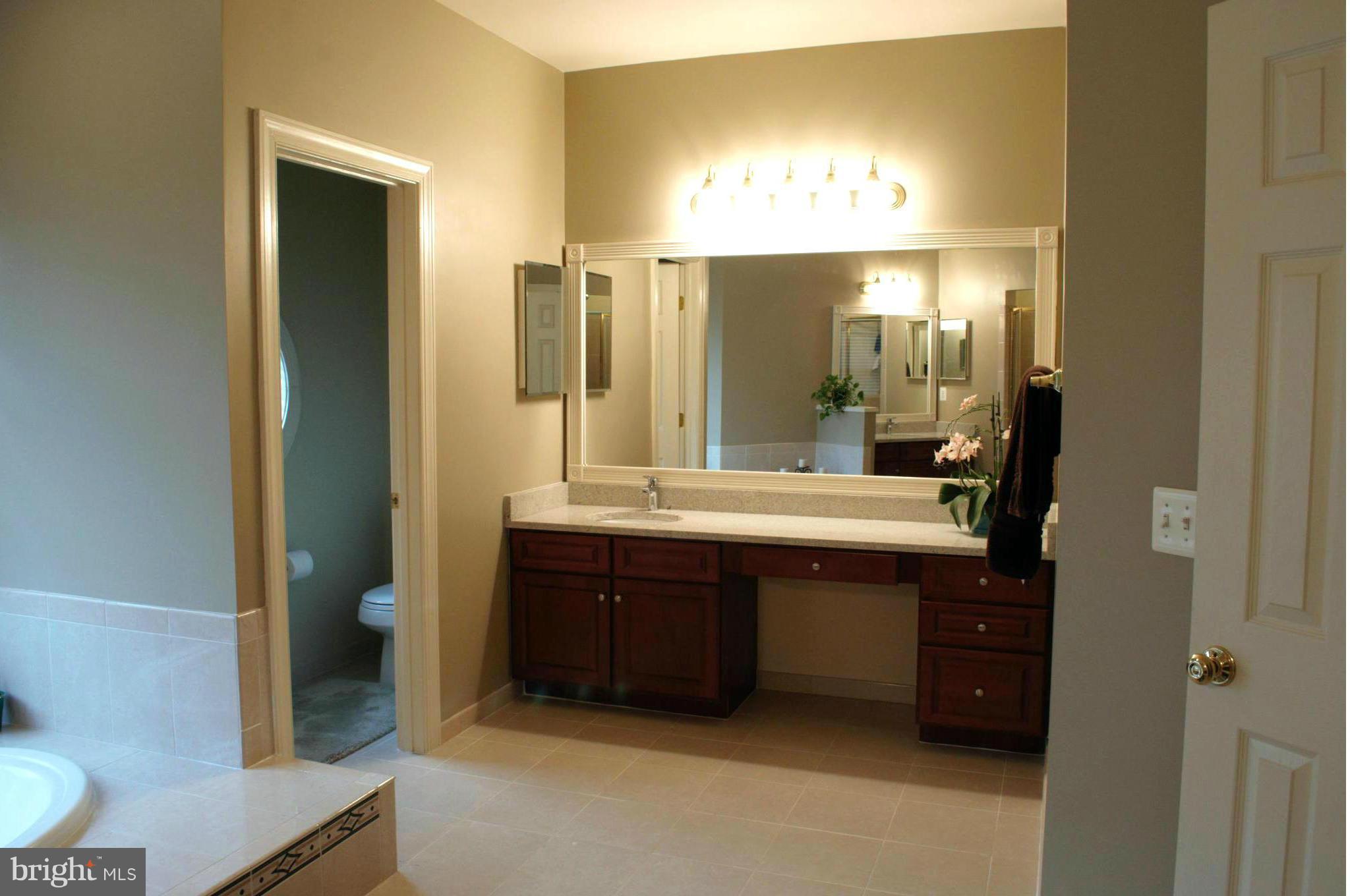 SUMNER LAKE - Residential