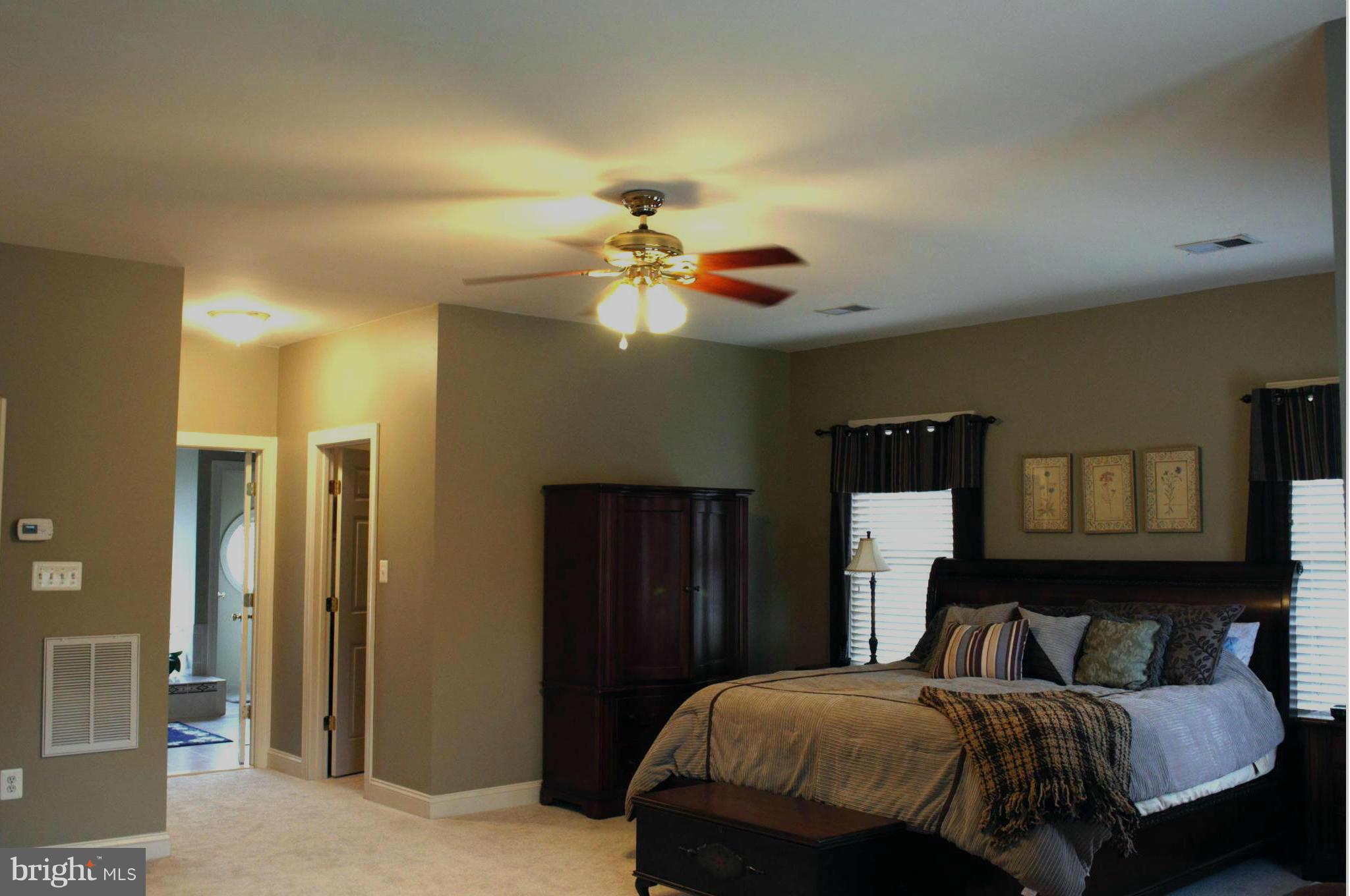 SUMNER LAKE - Residential