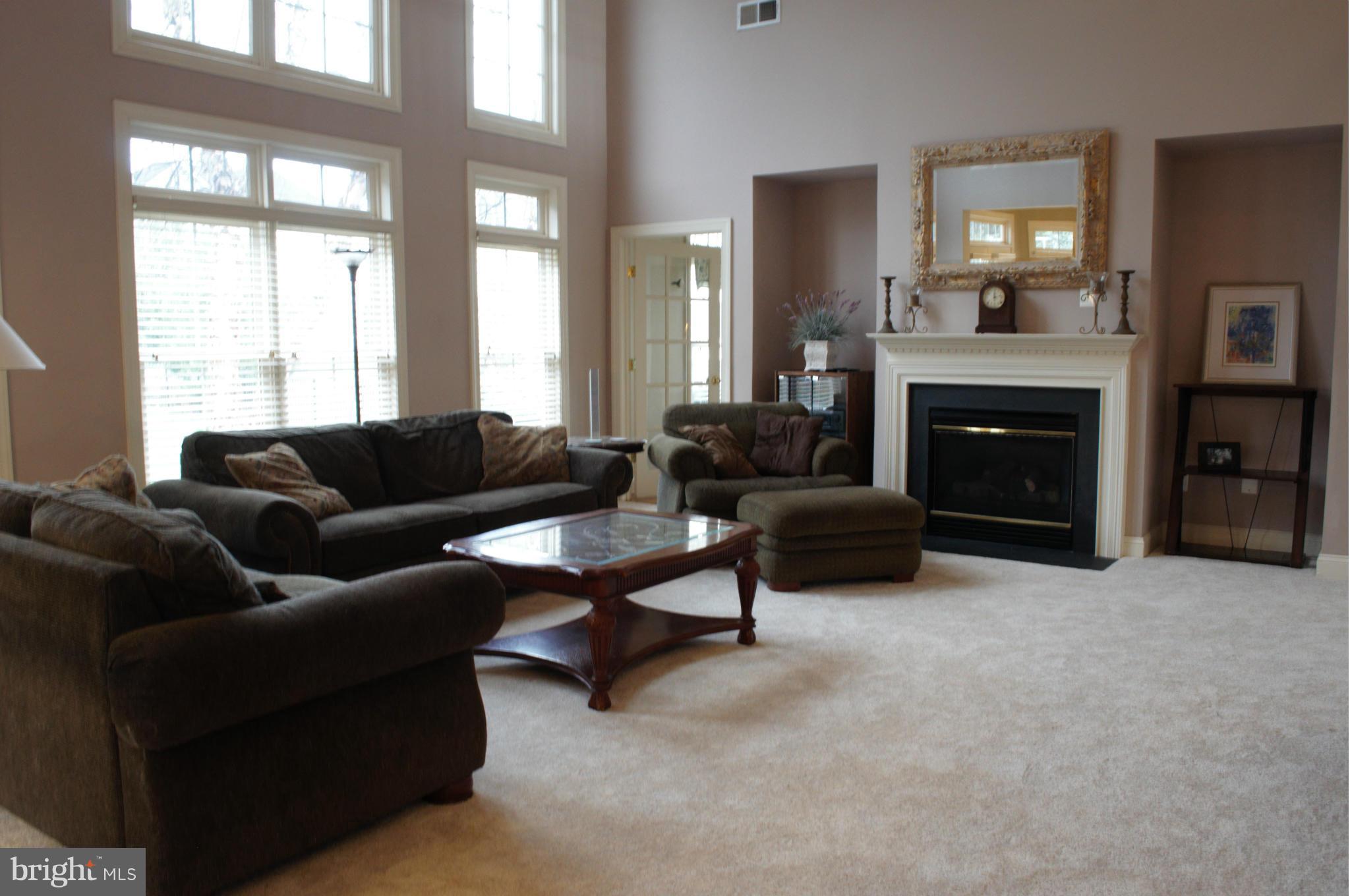 SUMNER LAKE - Residential