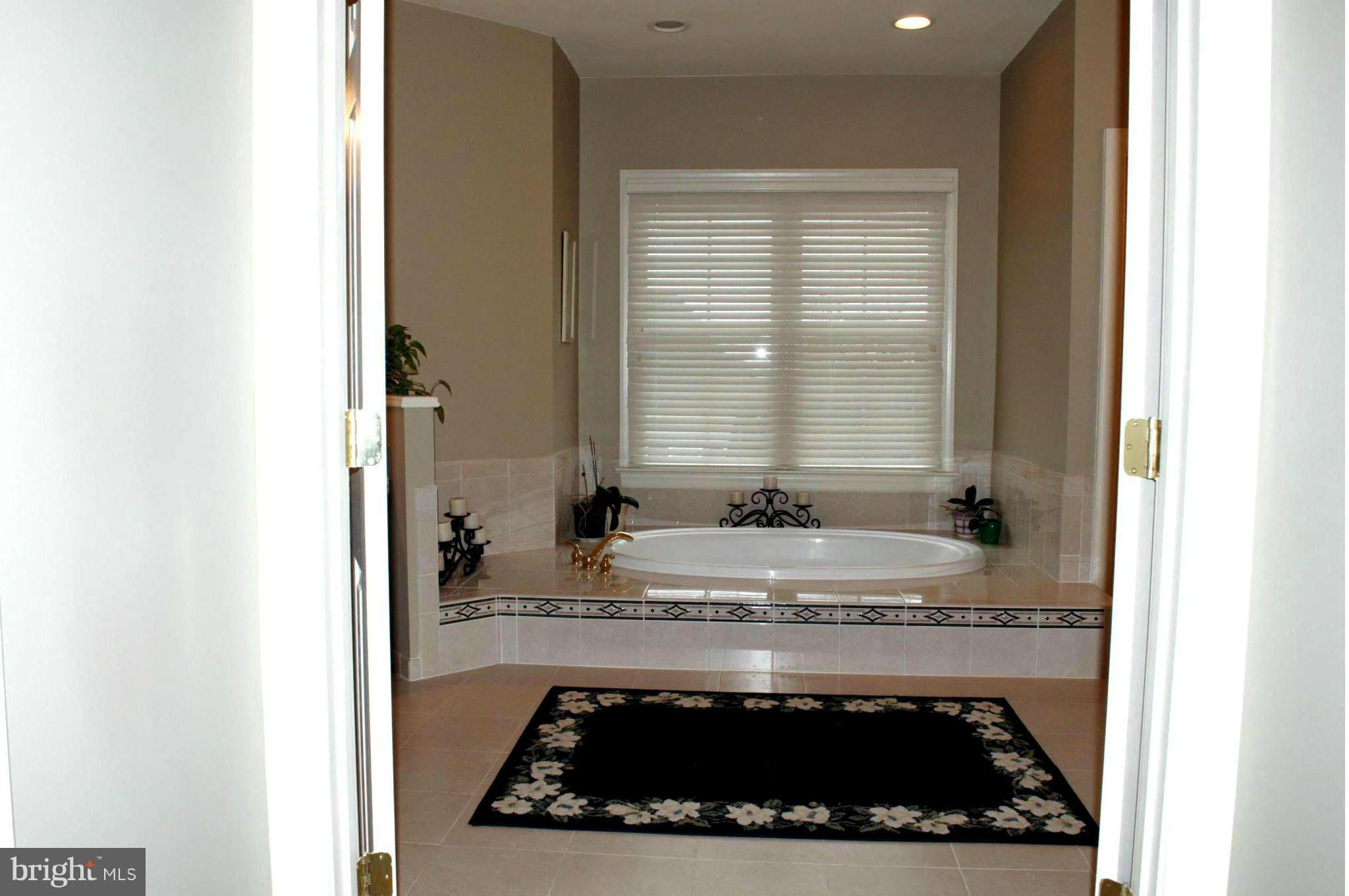 SUMNER LAKE - Residential