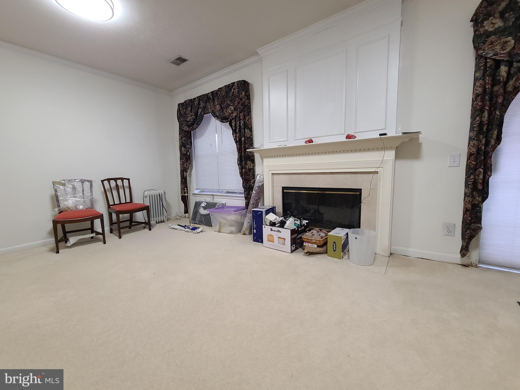 ISLAND CREEK - Residential Lease