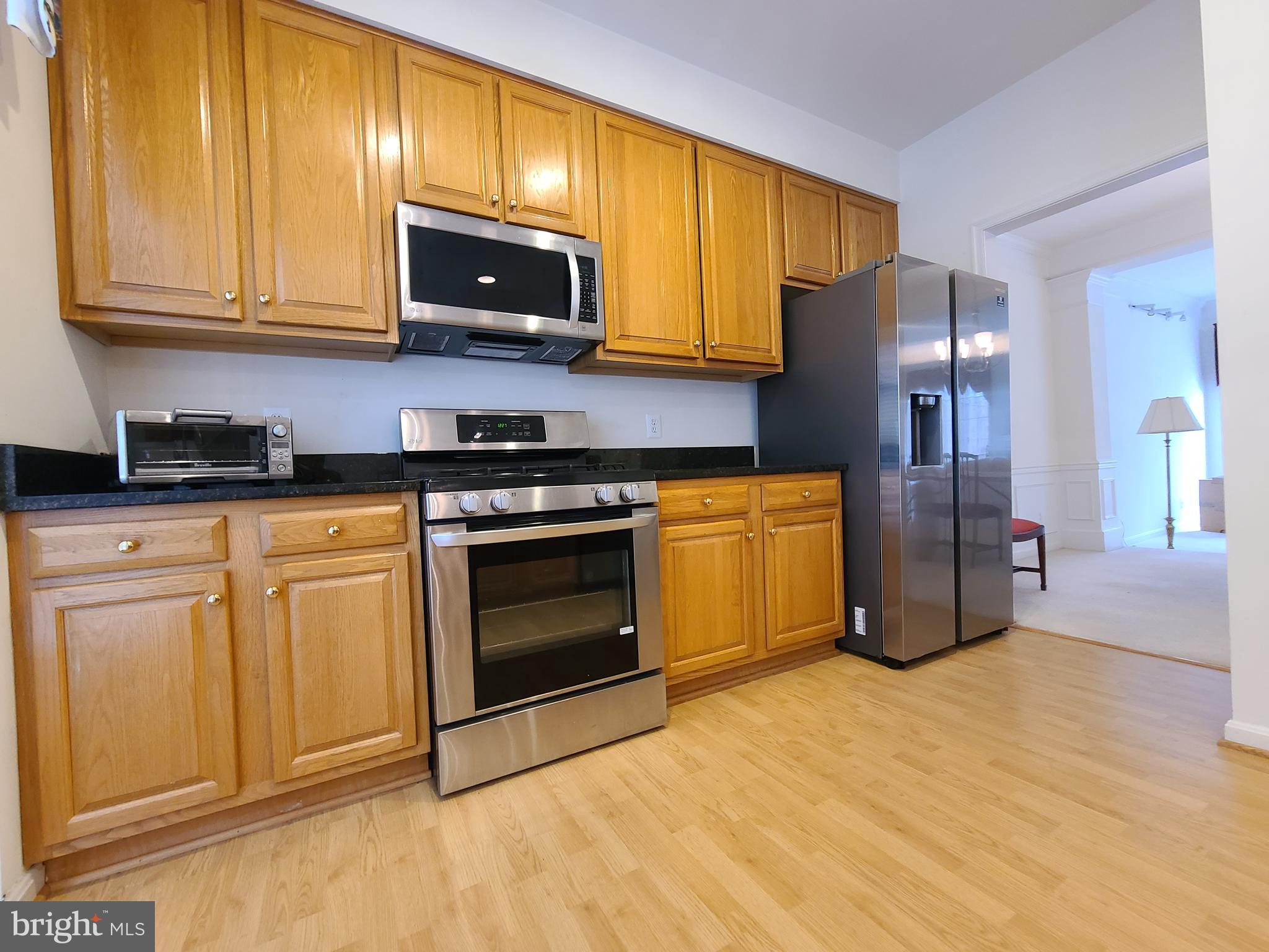 ISLAND CREEK - Residential Lease