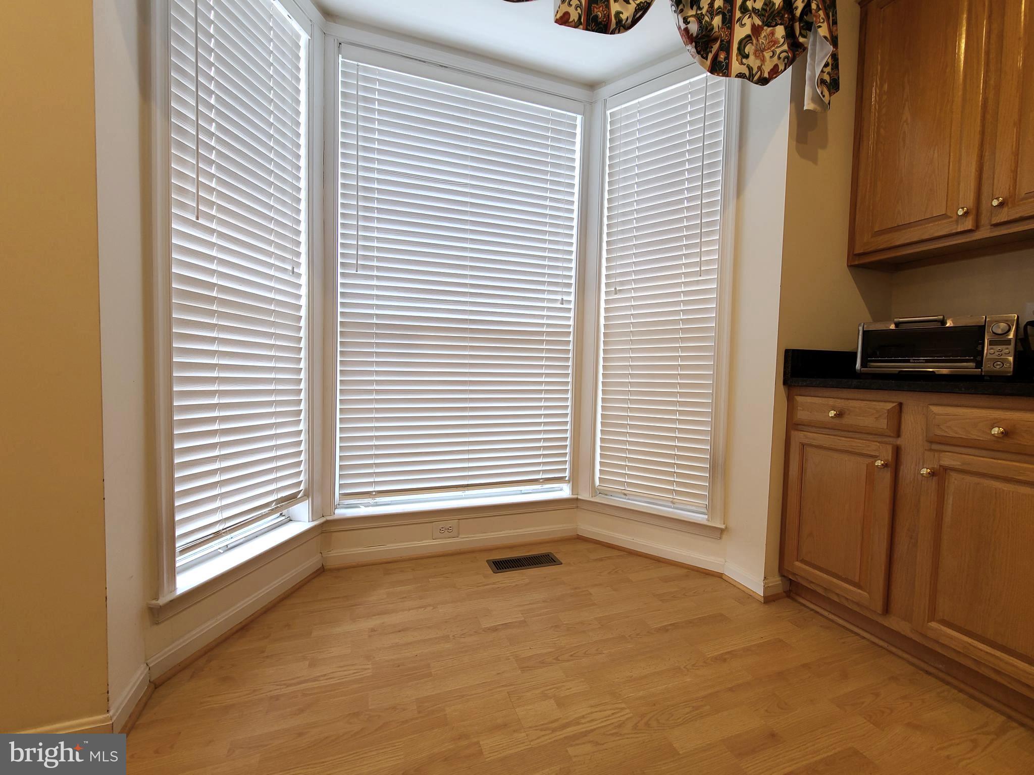 ISLAND CREEK - Residential Lease