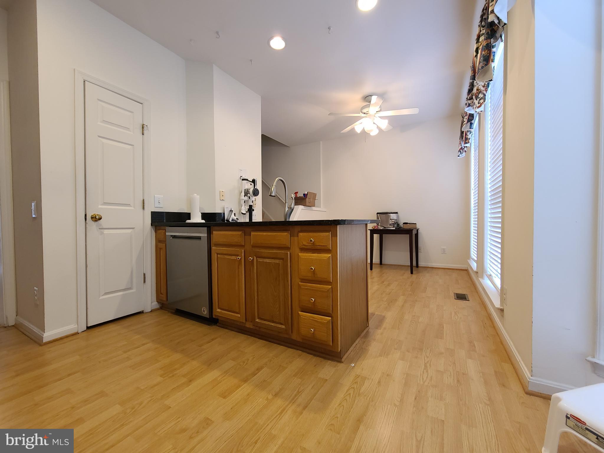 ISLAND CREEK - Residential Lease