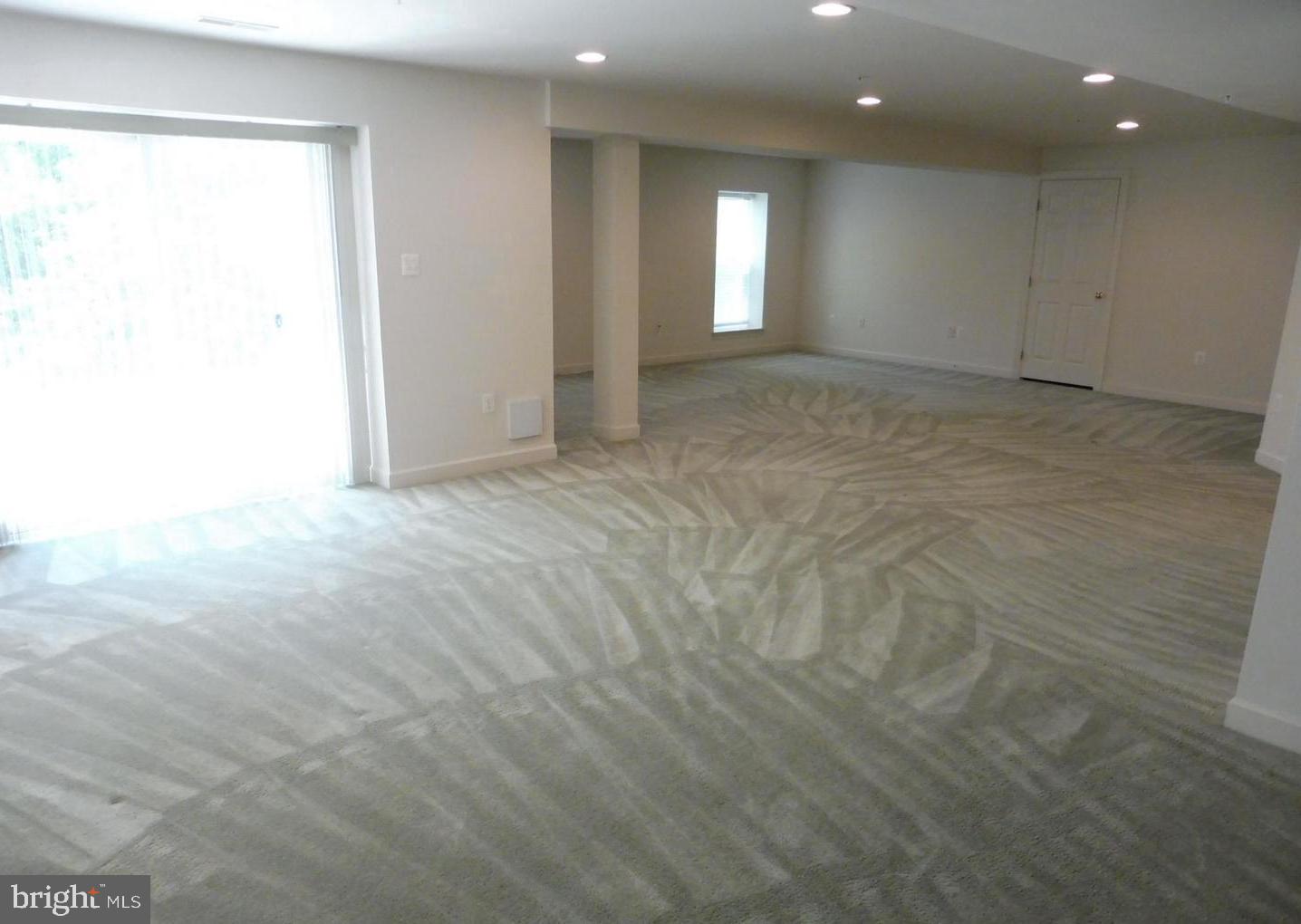 CROSS CREEK CLUB - Residential Lease