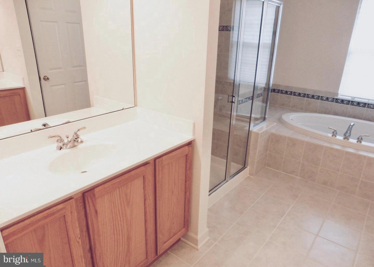 CROSS CREEK CLUB - Residential Lease