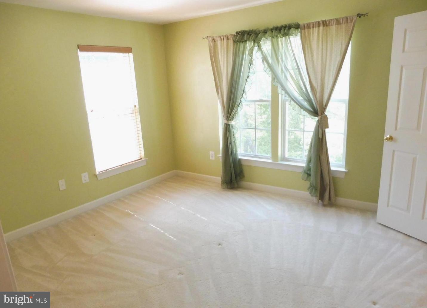 CROSS CREEK CLUB - Residential Lease