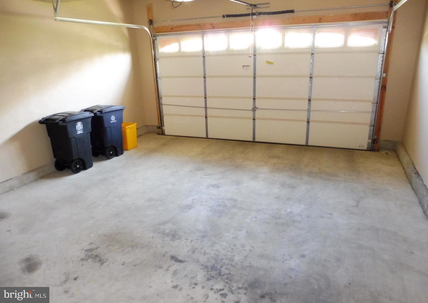 CROSS CREEK CLUB - Residential Lease