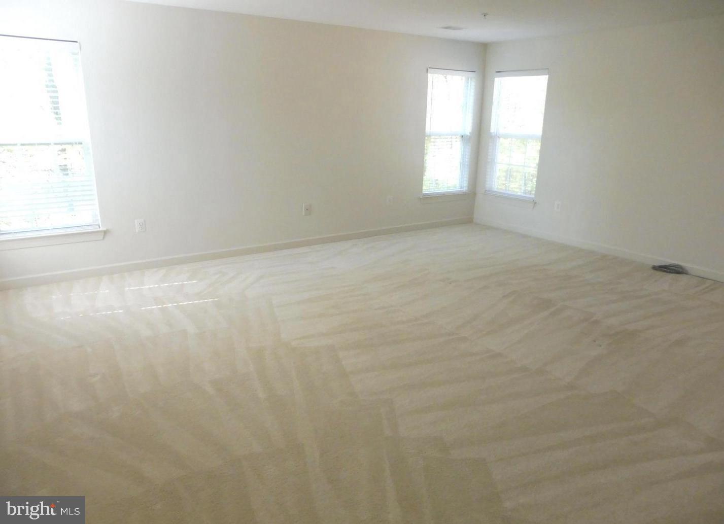 CROSS CREEK CLUB - Residential Lease