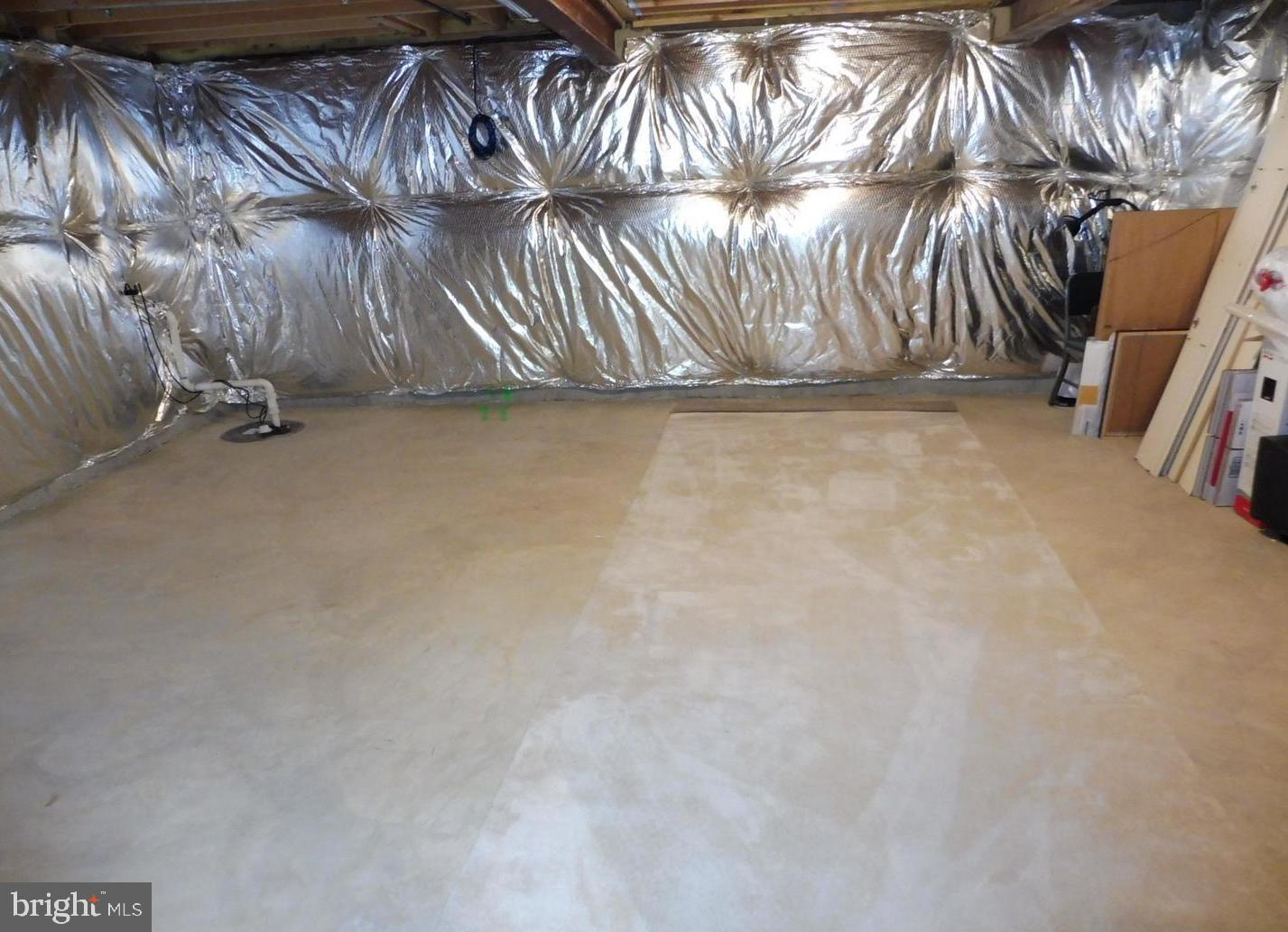 CROSS CREEK CLUB - Residential Lease