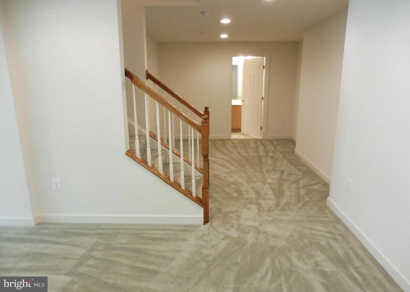 CROSS CREEK CLUB - Residential Lease