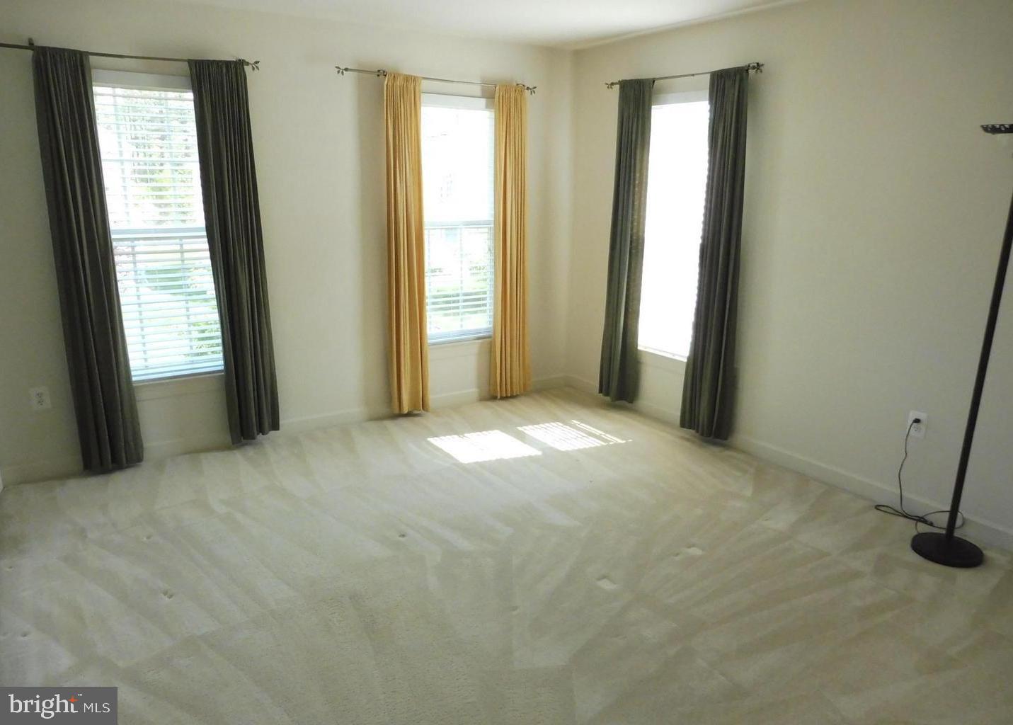 CROSS CREEK CLUB - Residential Lease