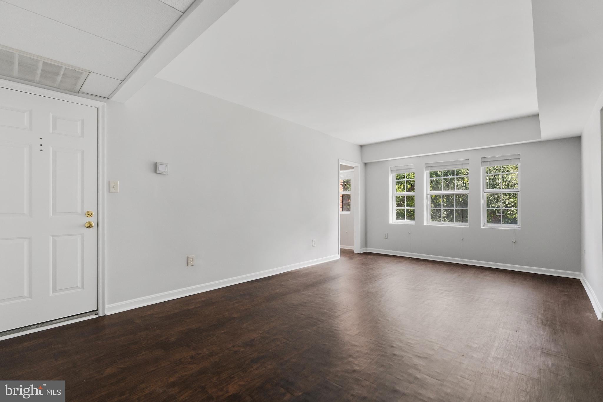 1762 N RHODES STREET 6-354