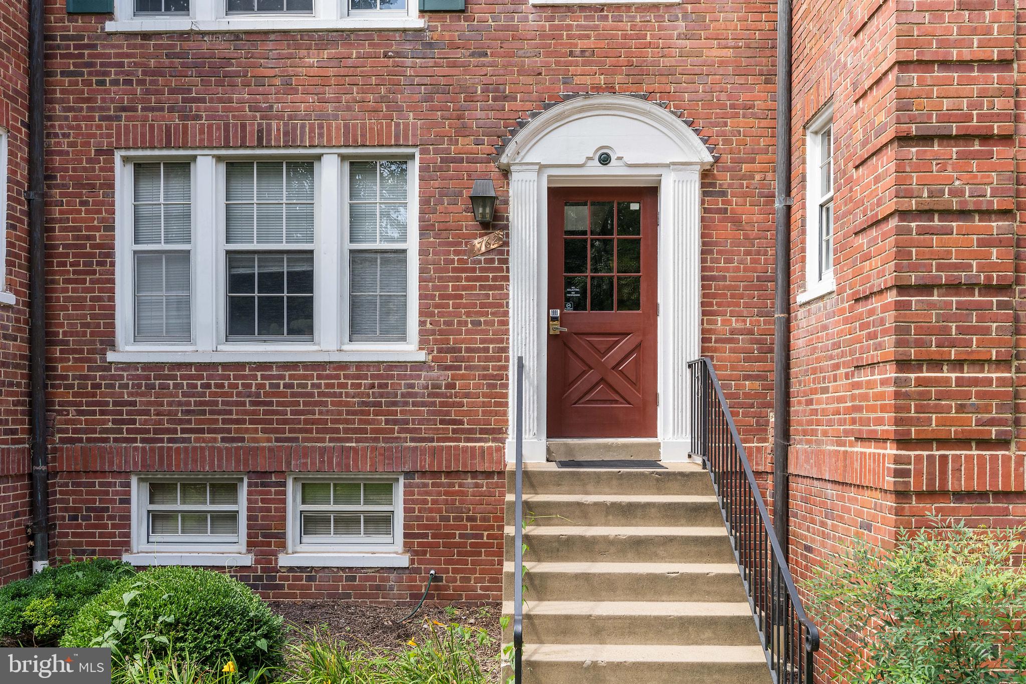 1762 N RHODES STREET 6-354
