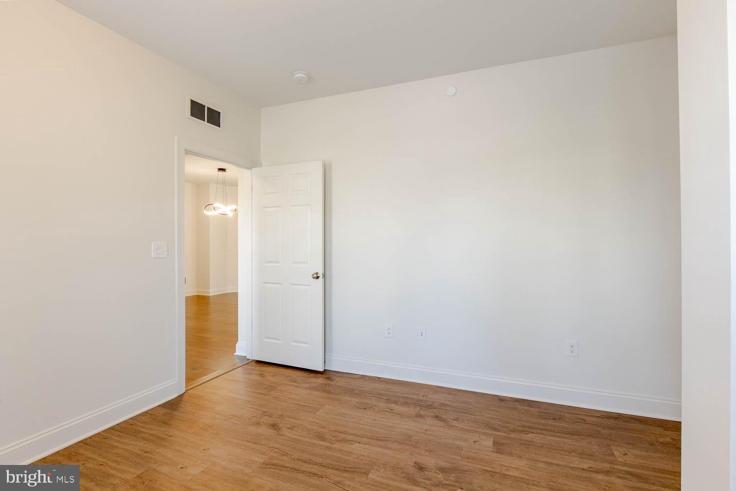 151 RUSHCLIFFE STREET