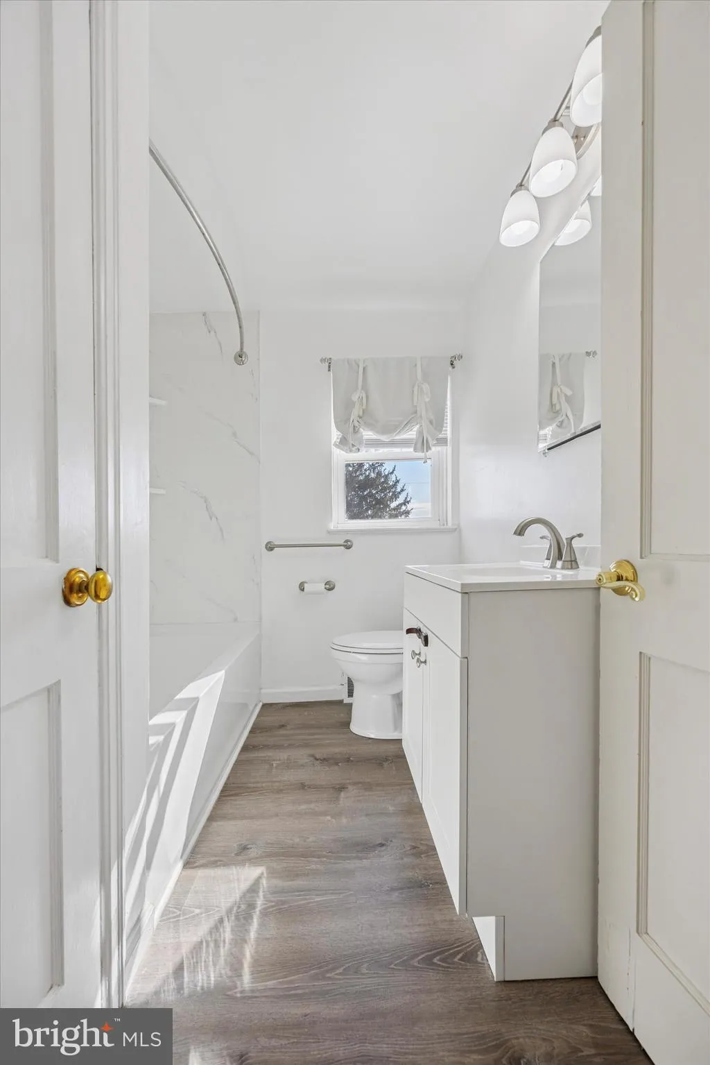 Conshohocken, Pennsylvania 19428, United States, 3 Bedrooms Bedrooms, ,2 BathroomsBathrooms,Residential,Active,234457