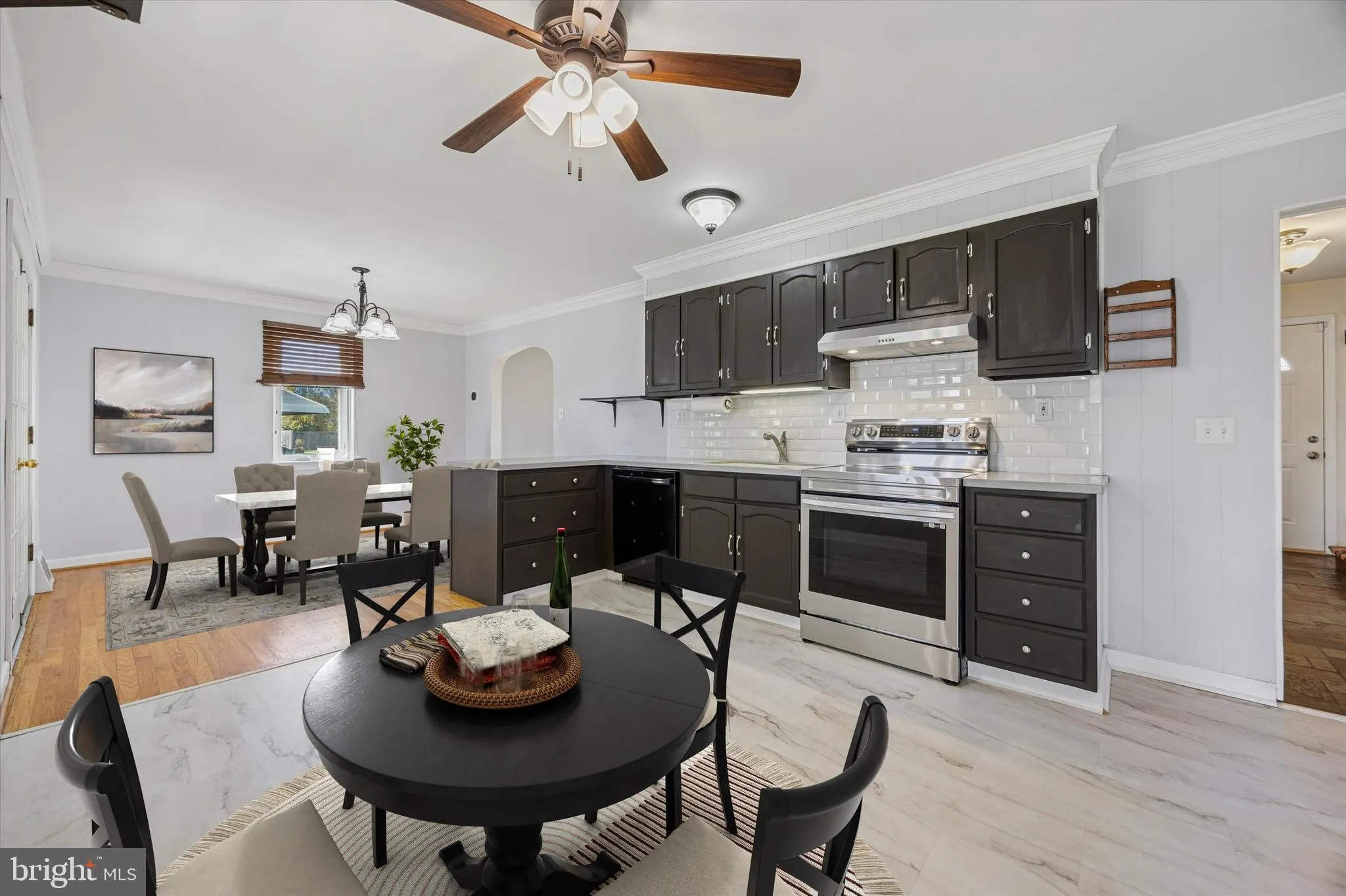 Conshohocken, Pennsylvania 19428, United States, 3 Bedrooms Bedrooms, ,2 BathroomsBathrooms,Residential,Active,234457