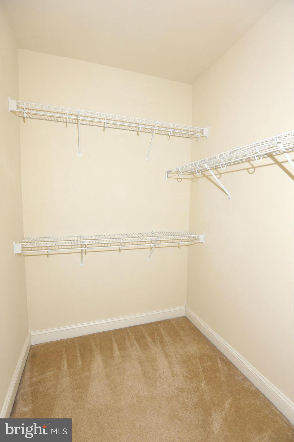 FALLSGROVE - Residential