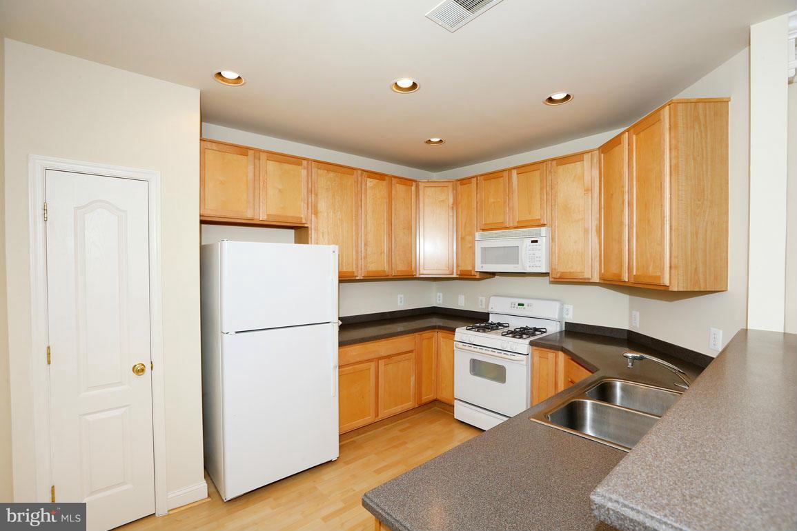 FALLSGROVE - Residential