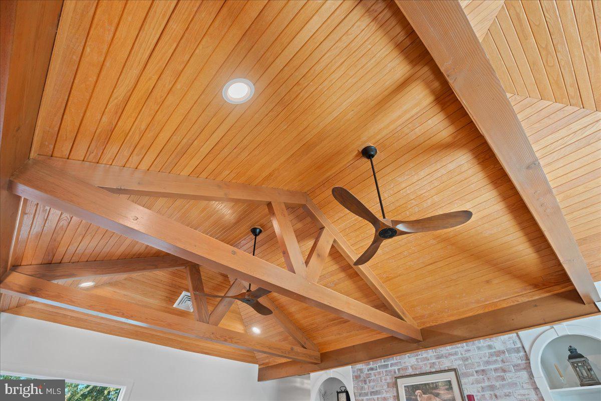 ESPERANZA FARMS - Residential