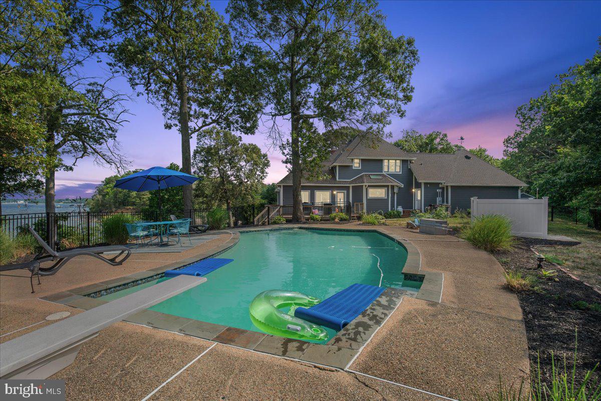 ESPERANZA FARMS - Residential