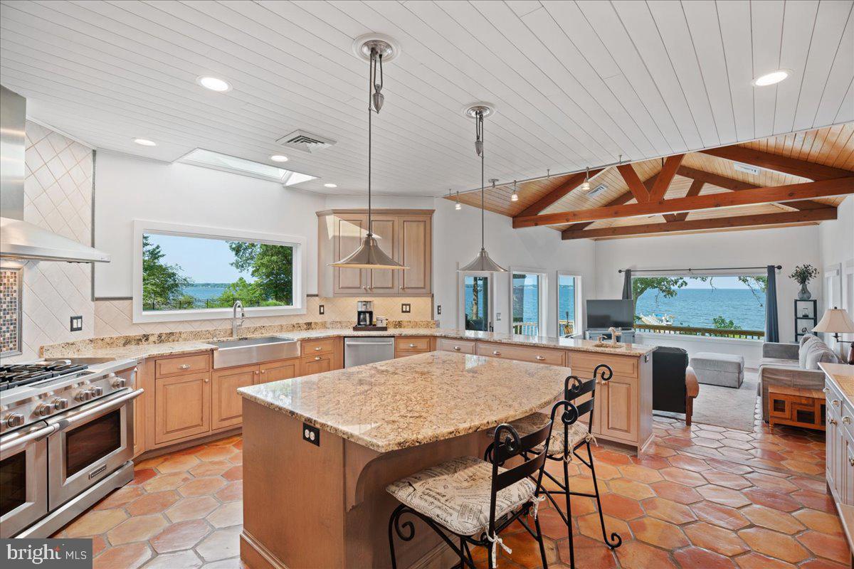 ESPERANZA FARMS - Residential