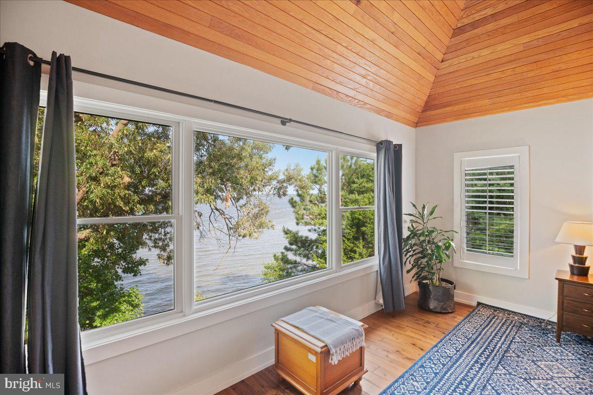 ESPERANZA FARMS - Residential