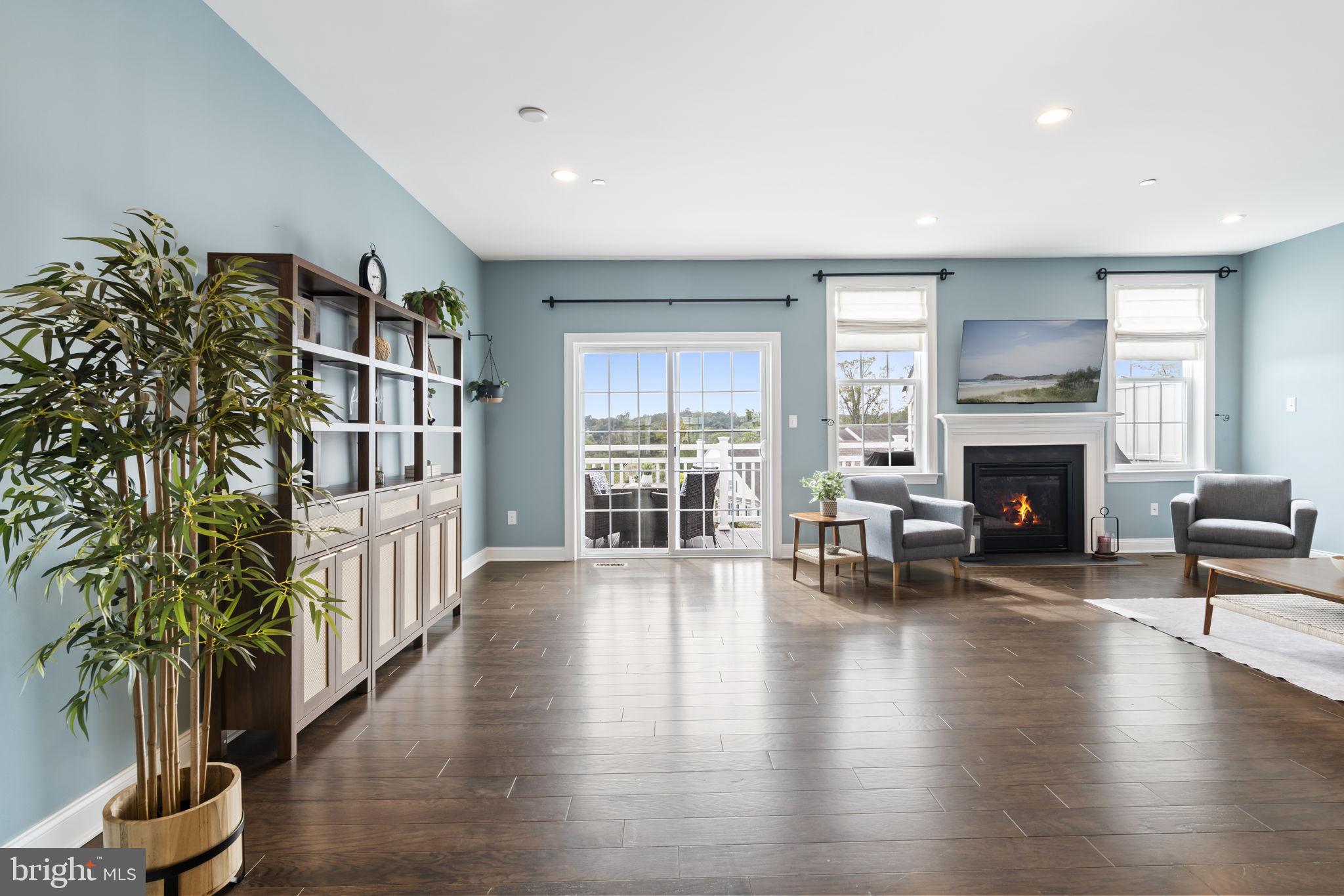 RAVENSCLIFF - Residential