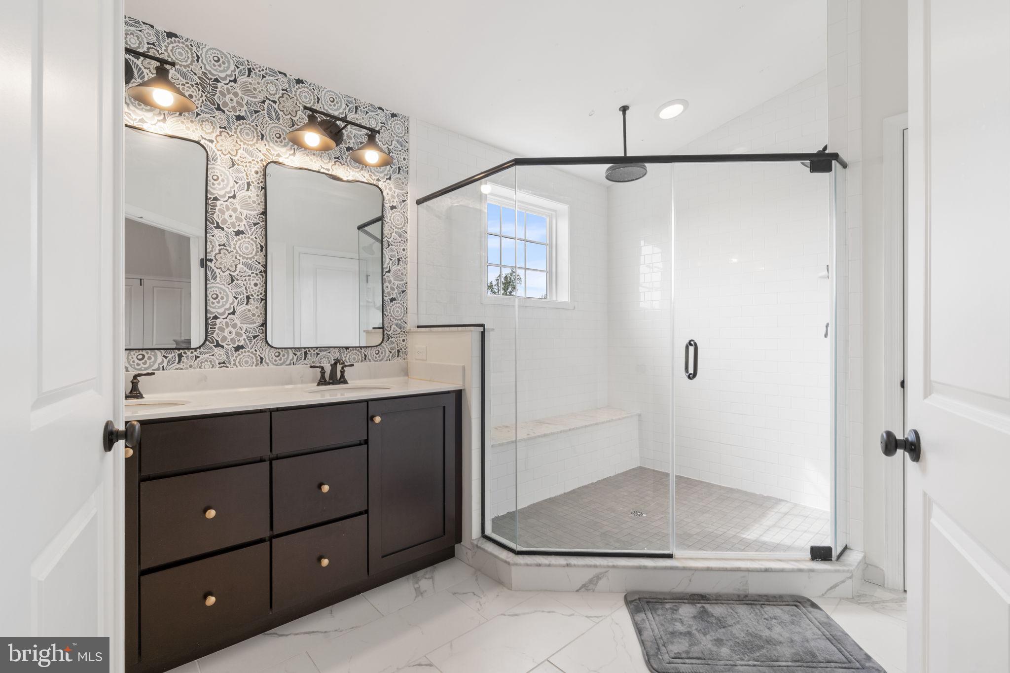 RAVENSCLIFF - Residential