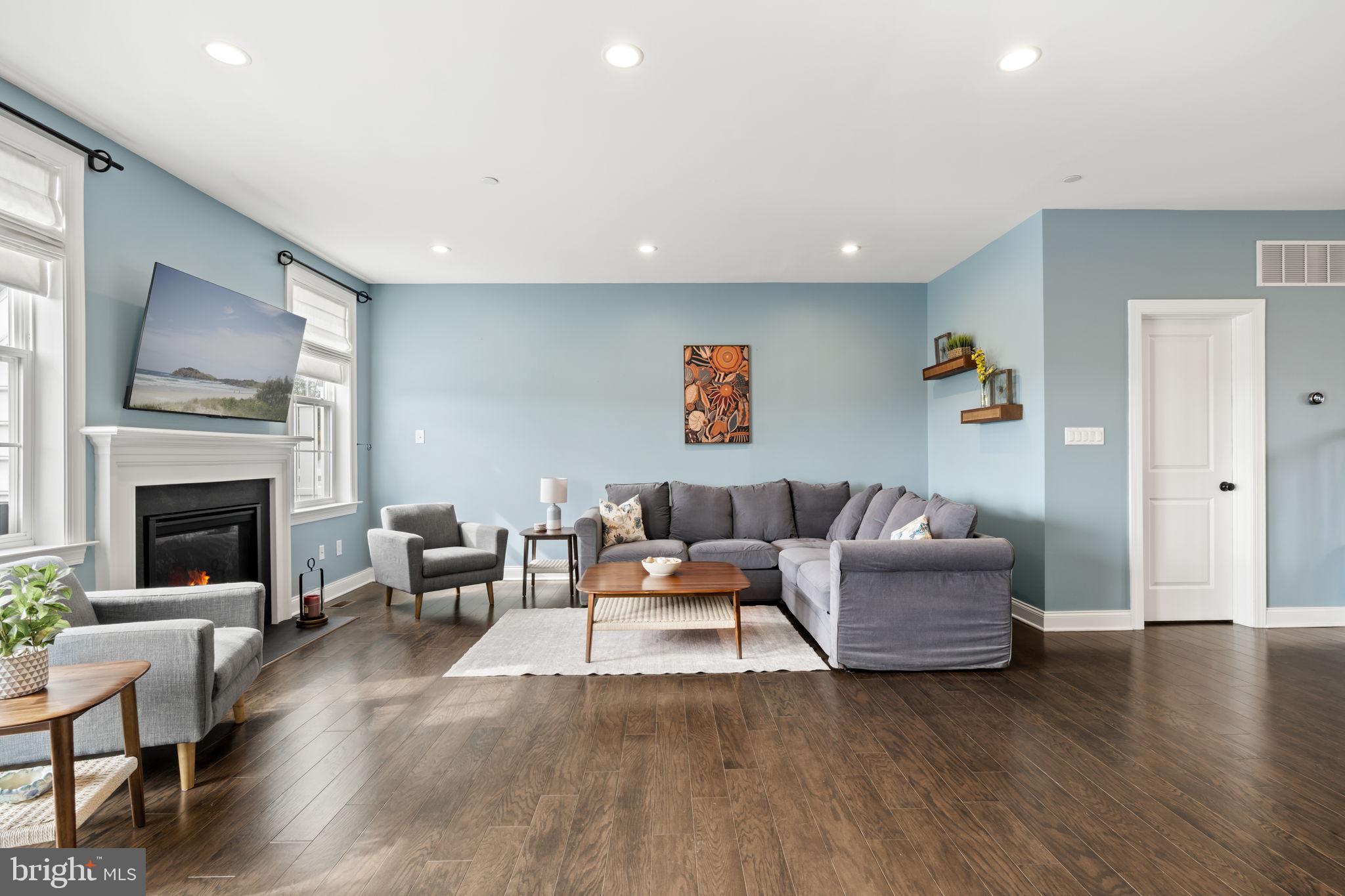 RAVENSCLIFF - Residential