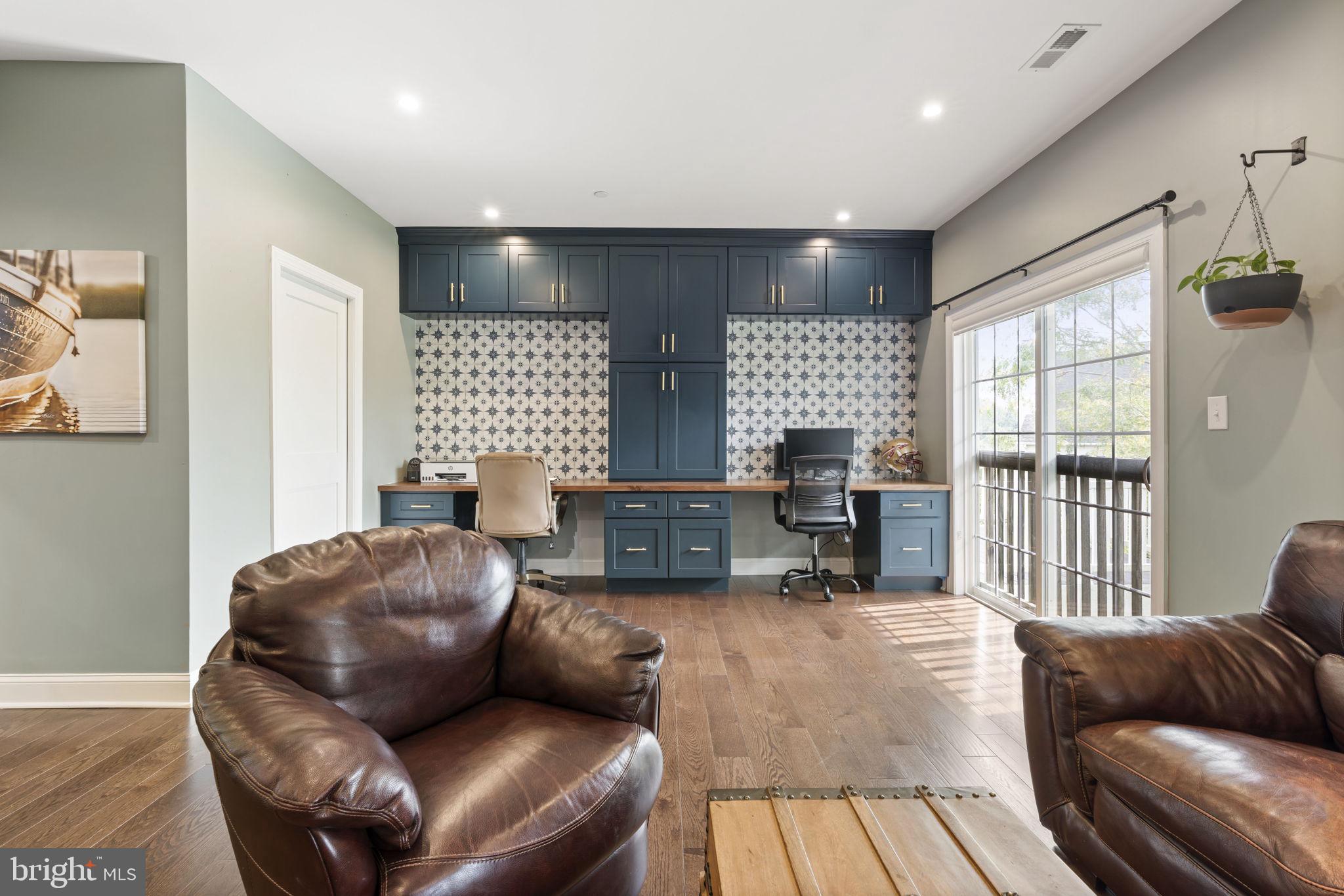 RAVENSCLIFF - Residential