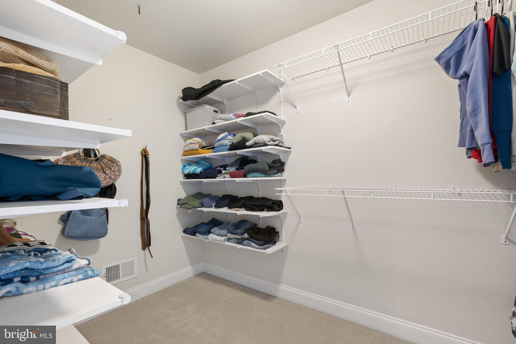 RAVENSCLIFF - Residential