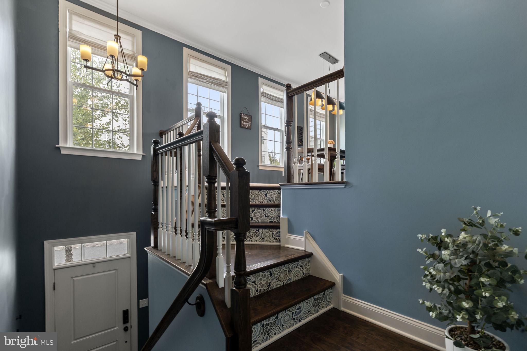 RAVENSCLIFF - Residential