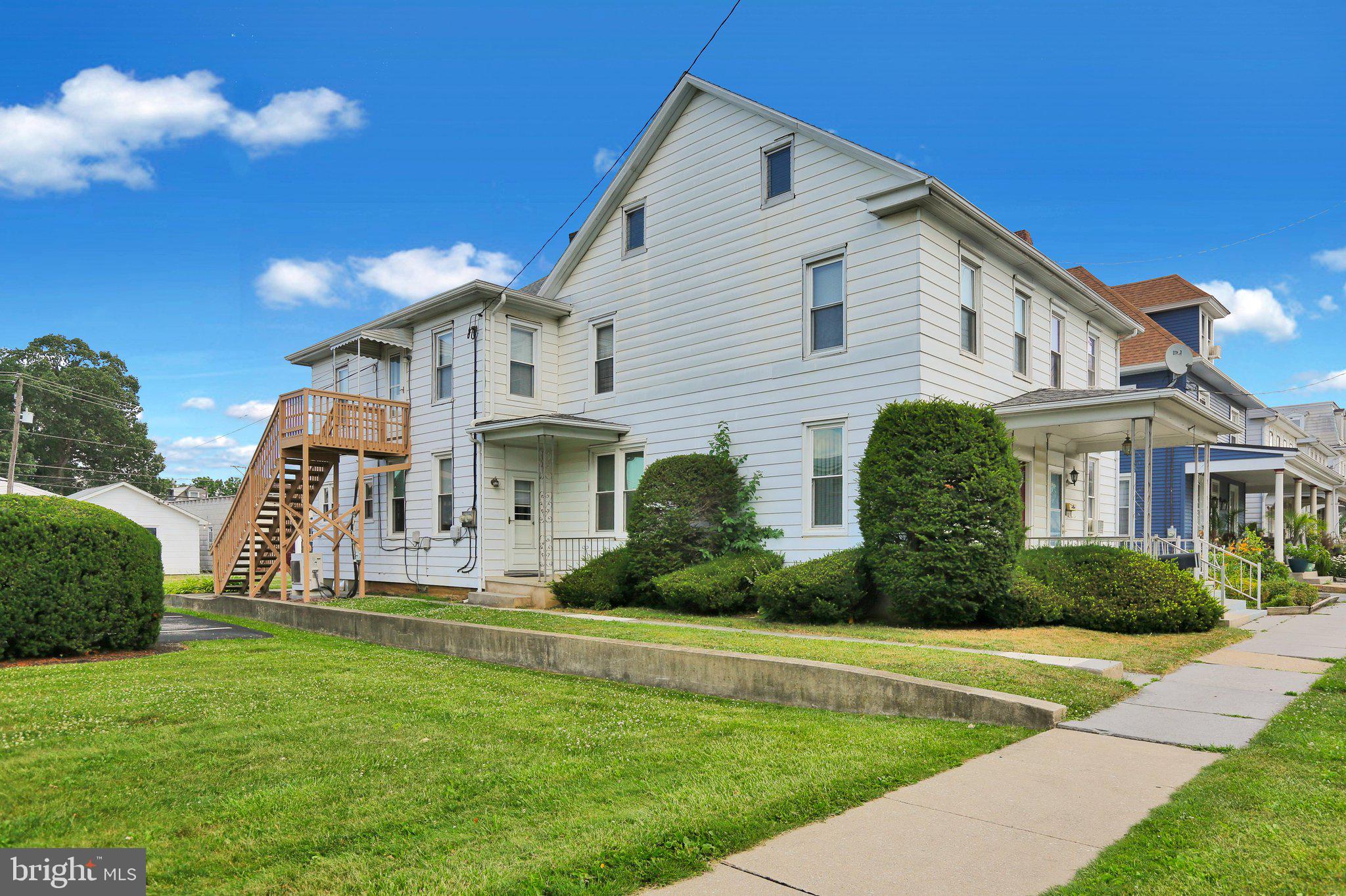 125 W PENN AVENUE