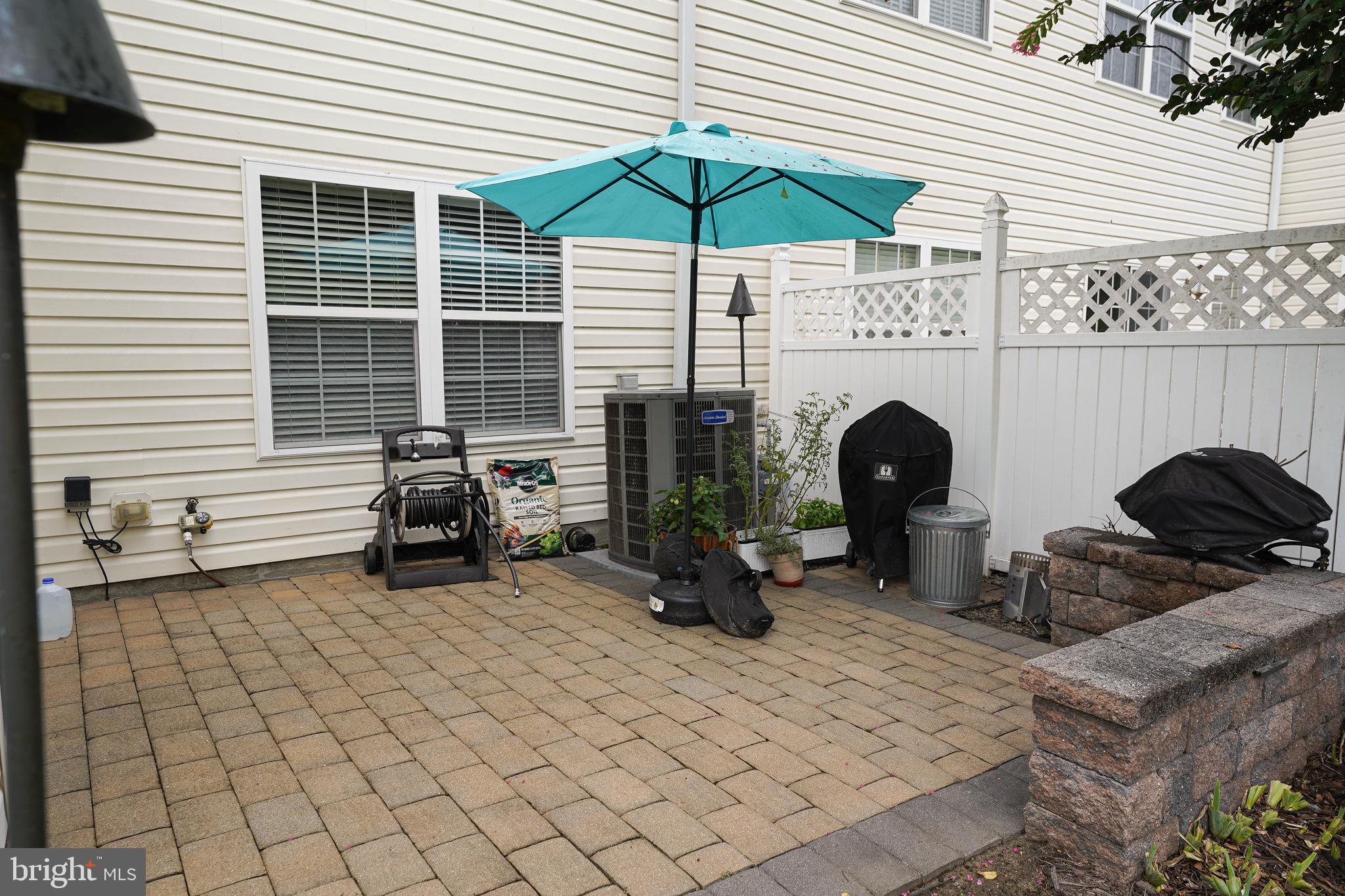 8980 EXECUTIVE CLUB DRIVE