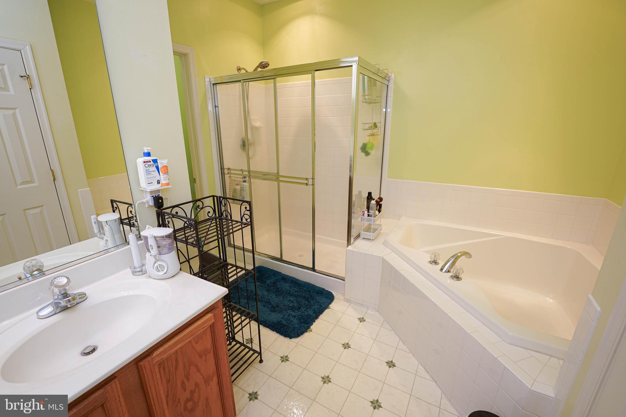 WOOD CREEK GOLF COMM - Residential