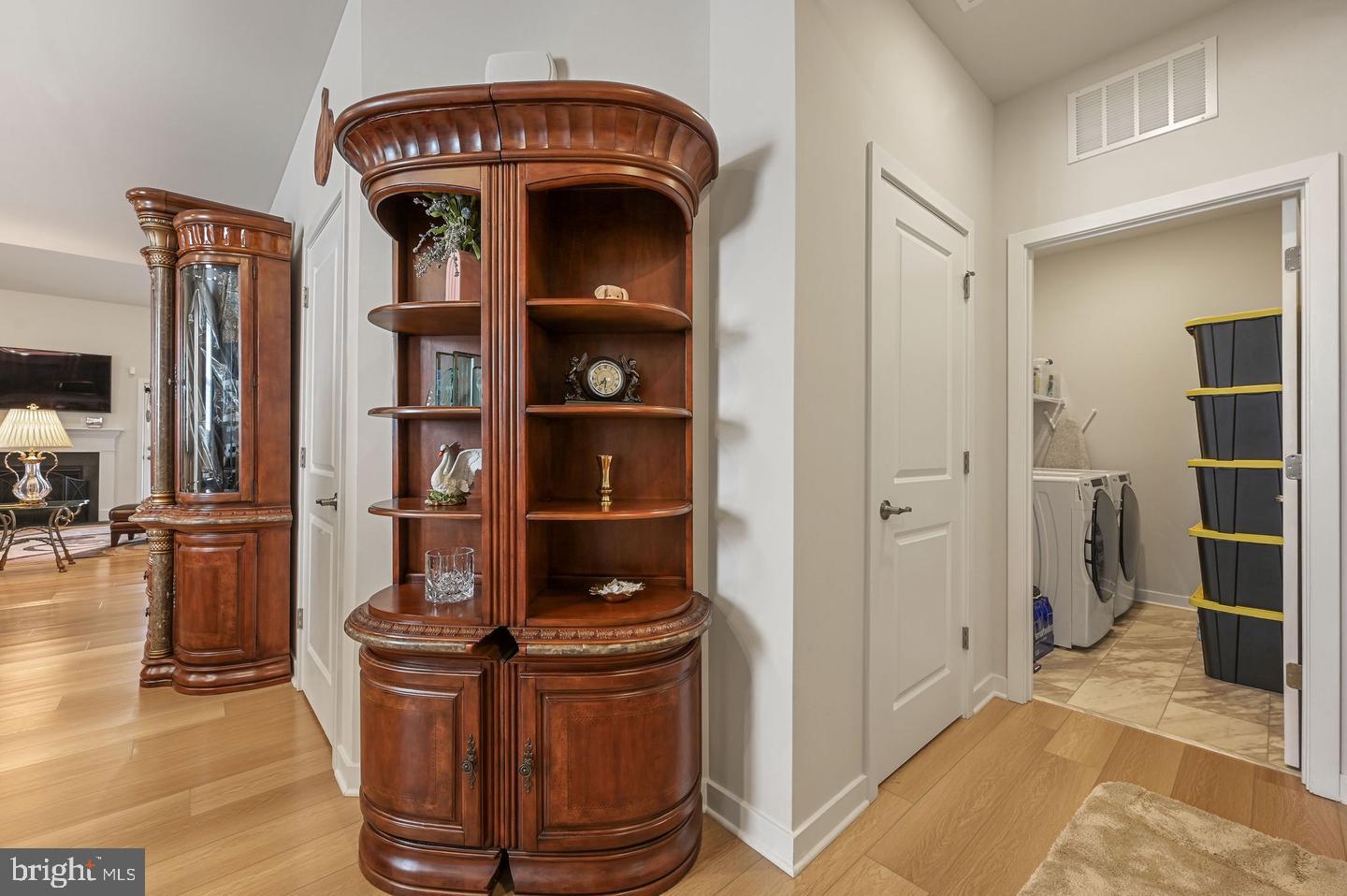 11 KINSALE PLACE