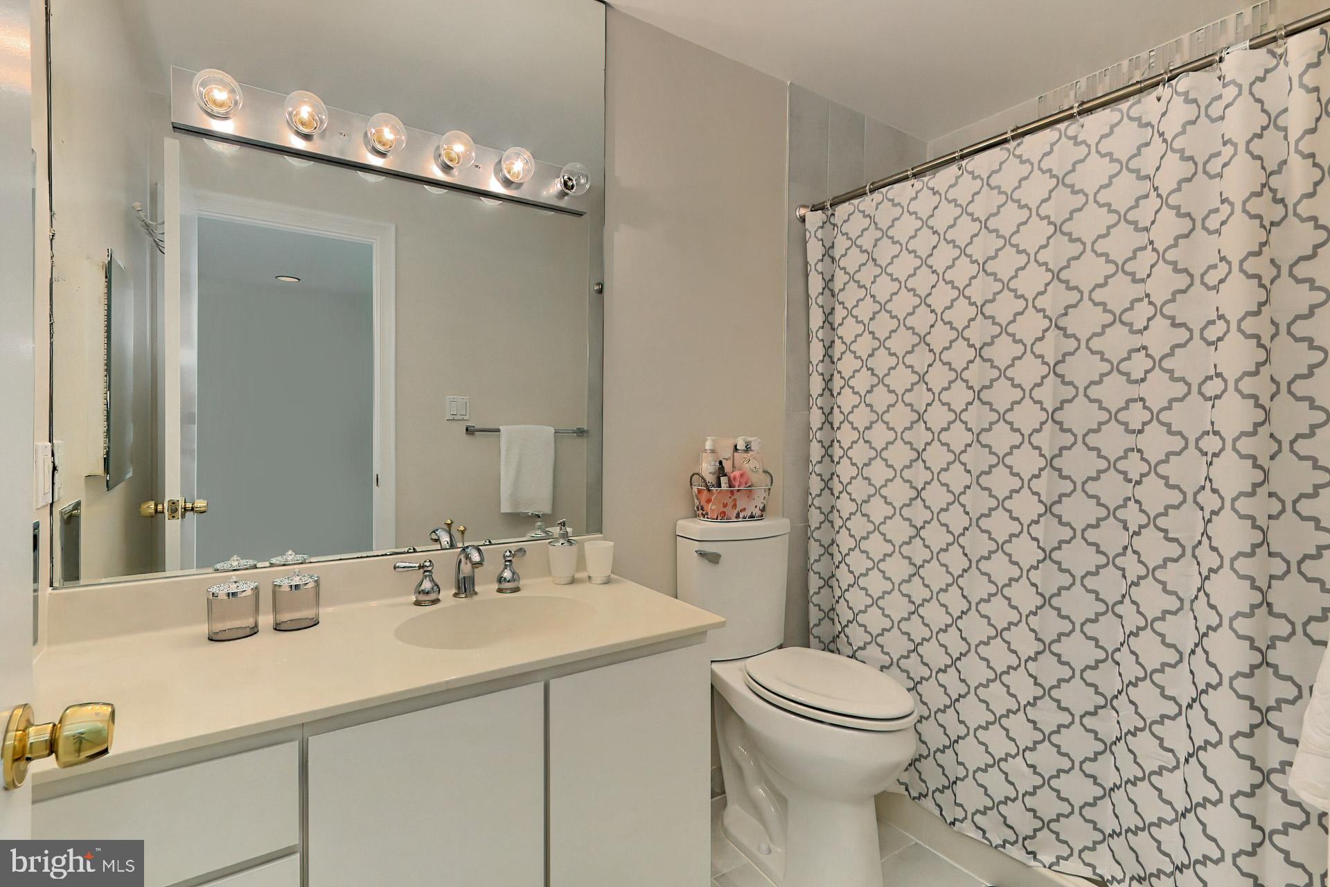 GLEN MILL VILLAGE - Residential