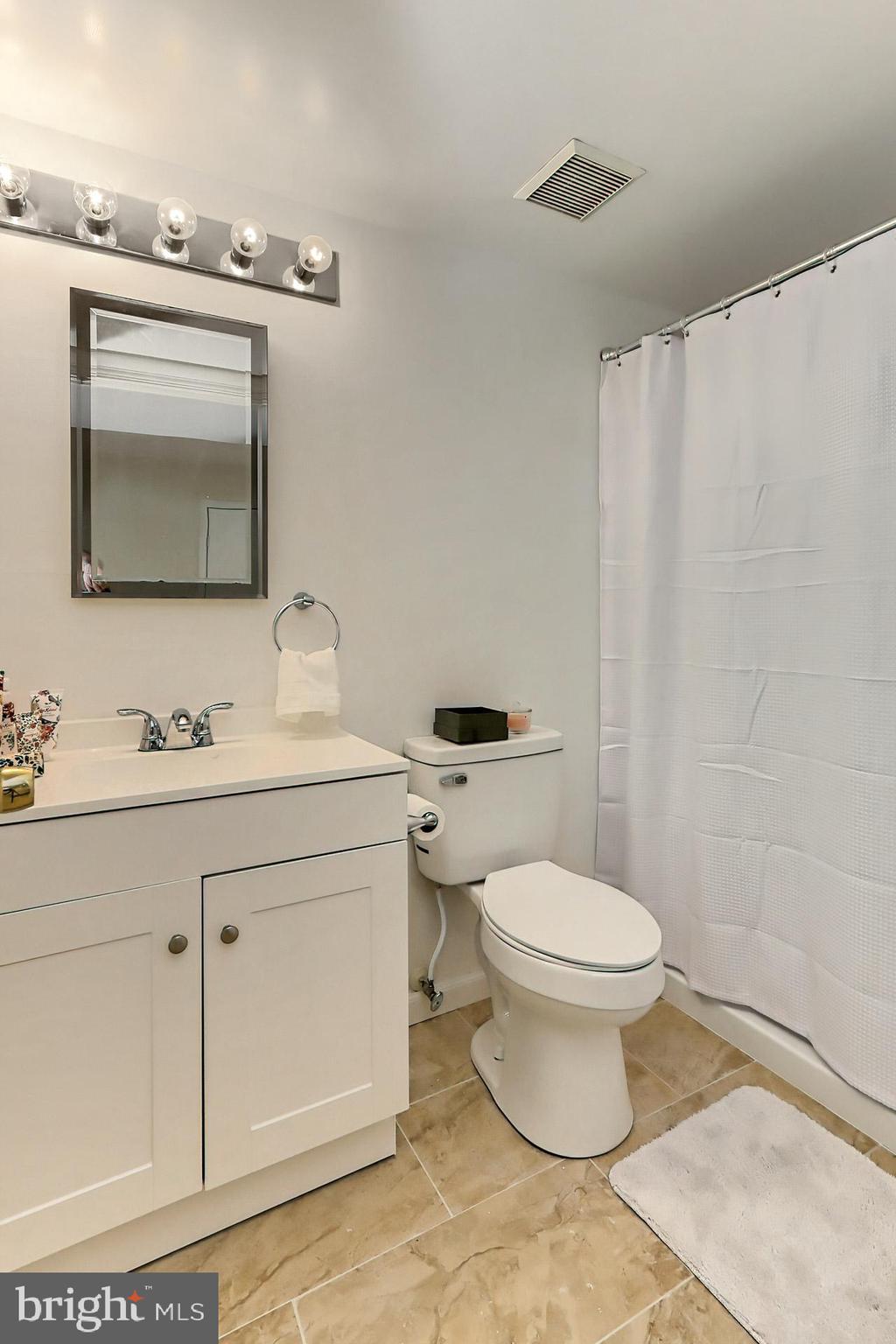 GLEN MILL VILLAGE - Residential