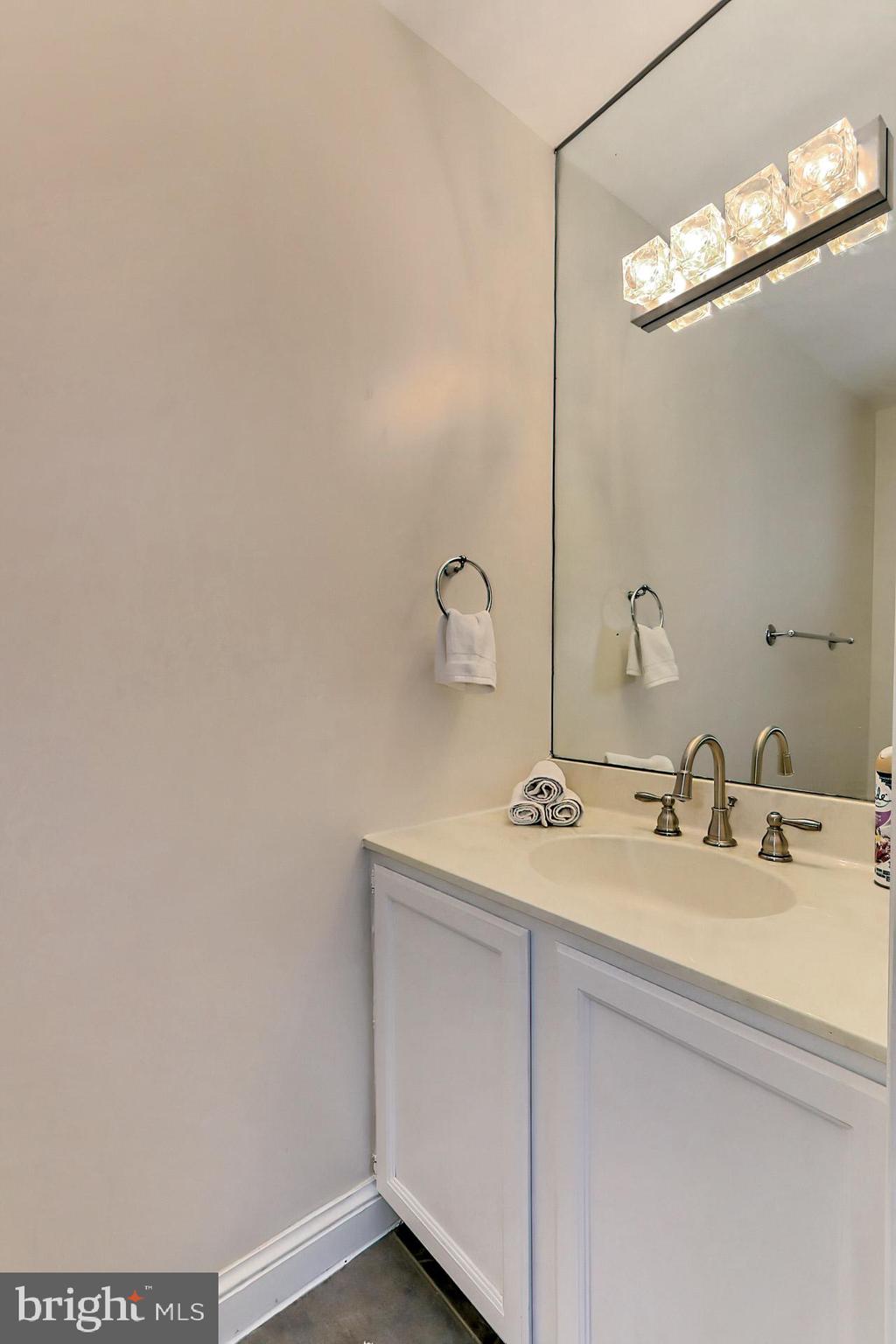 GLEN MILL VILLAGE - Residential