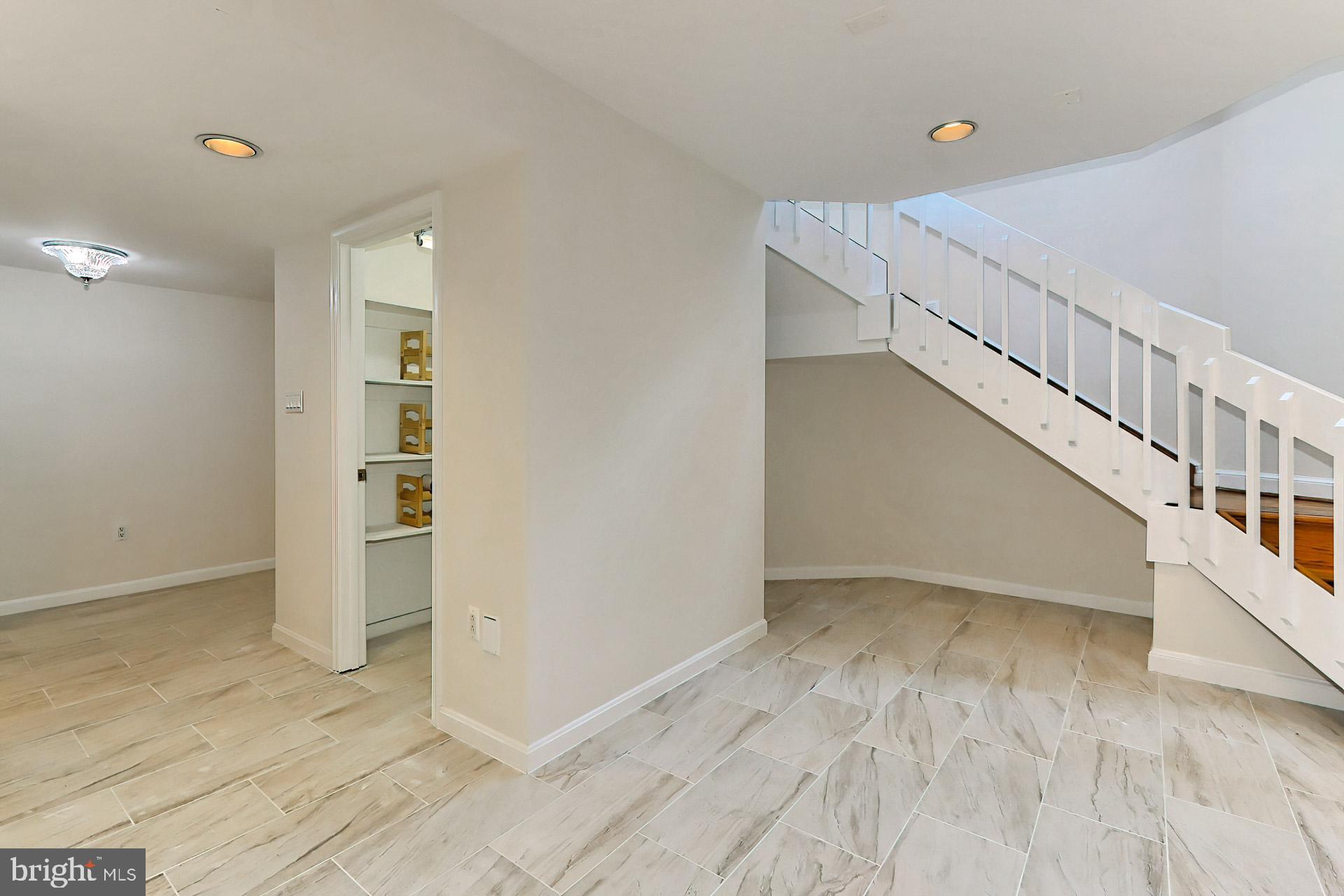 GLEN MILL VILLAGE - Residential